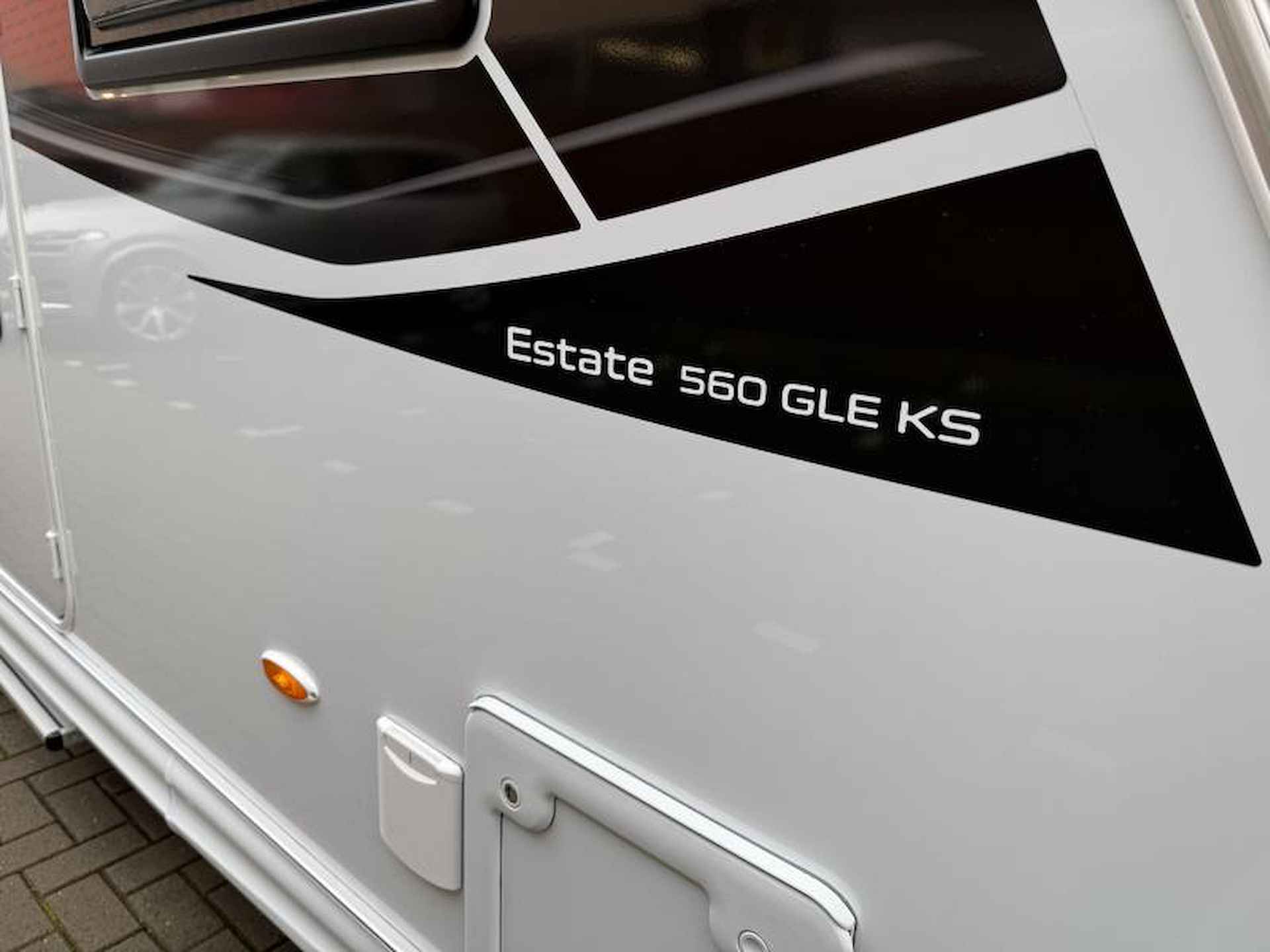 Kabe Estate 560 GLE Nieuw Binnen! - 17/17