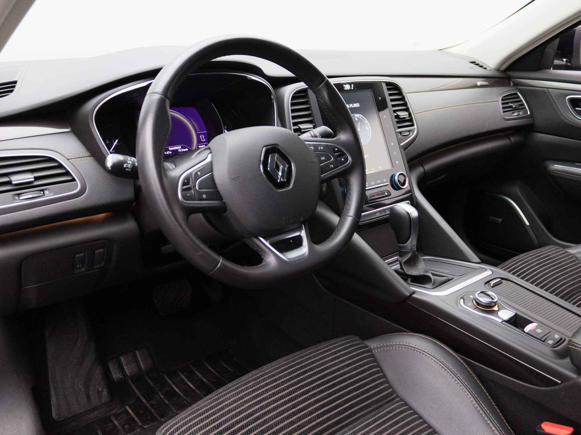 Renault Talisman Estate TCe 225pk Intens EDC/Automaat ALL-IN PRIJS! Bose | Camera | Navi | Trekhaak | 19" Velgen - 4/39