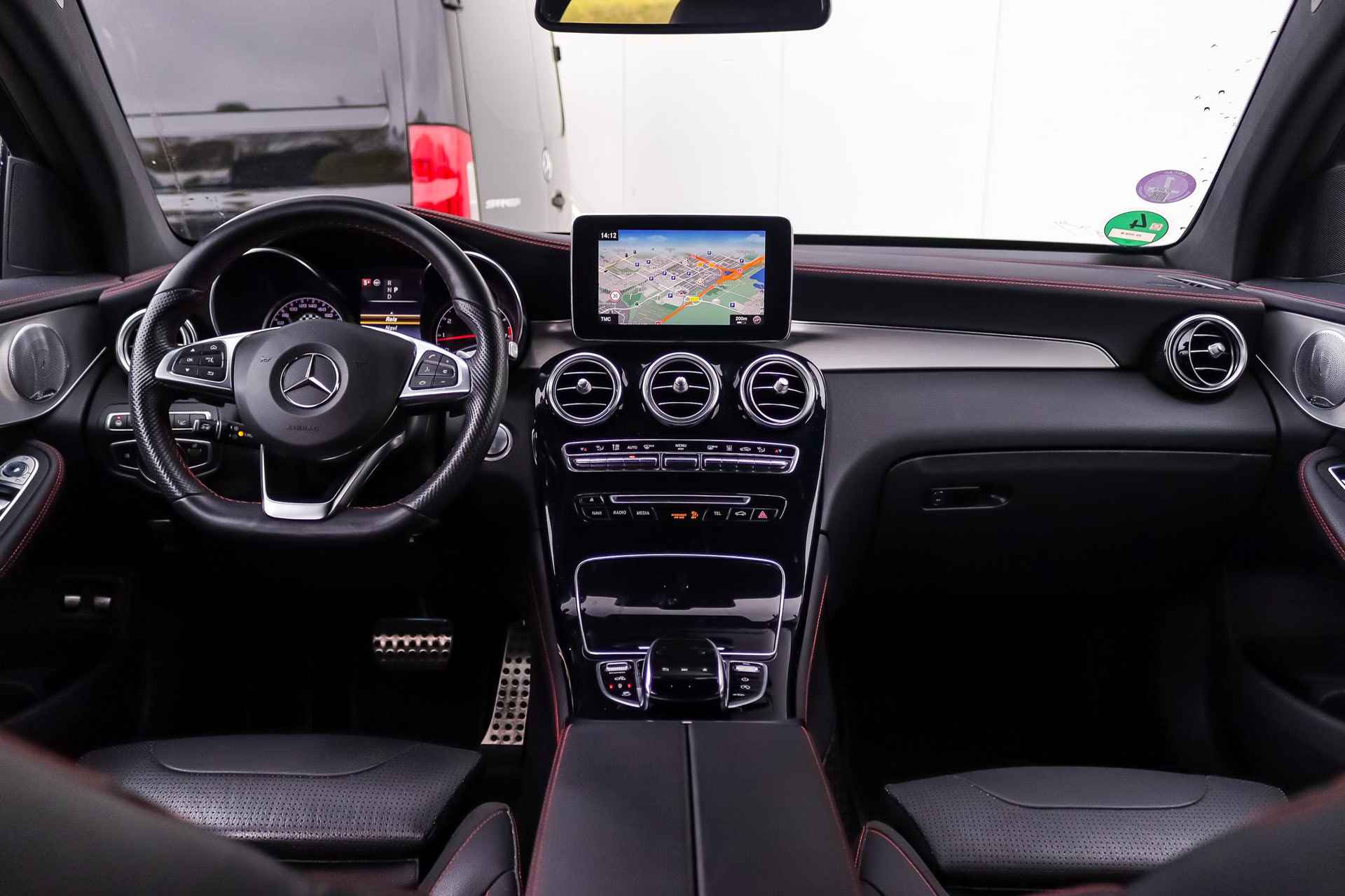 Mercedes-Benz GLC GLC 43 AMG Coupé Automaat 4MATIC | Distronic | Head-Up | Stoelventilatie | Comand Online | Burmester Audio | Sfeerverlichting | LED | Trekhaak - 3/47