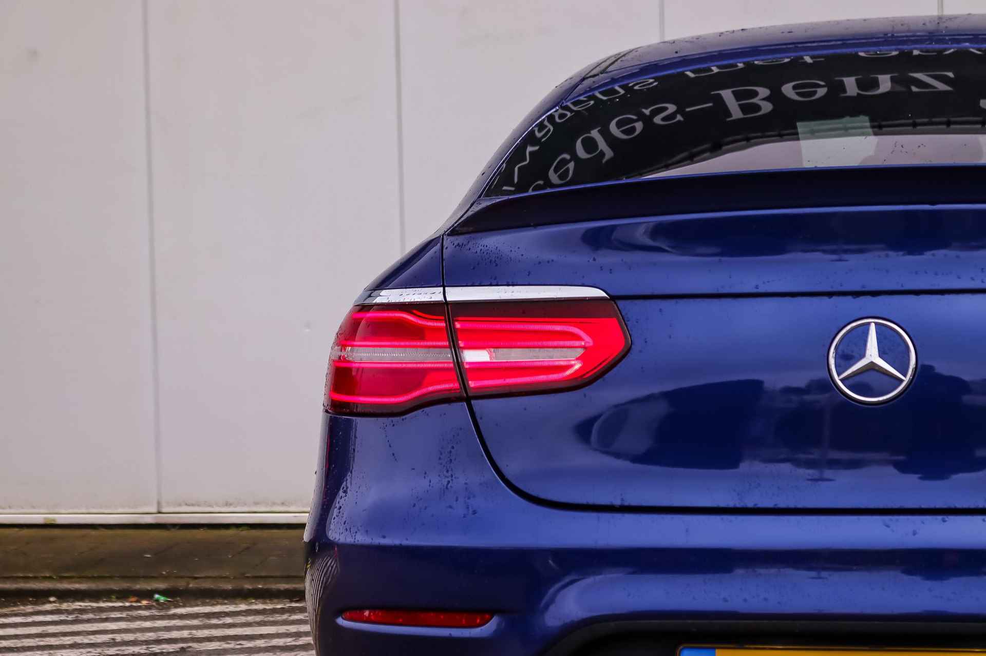 Mercedes-Benz GLC GLC 43 AMG Coupé Automaat 4MATIC | Distronic | Head-Up | Stoelventilatie | Comand Online | Burmester Audio | Sfeerverlichting | LED | Trekhaak - 5/47