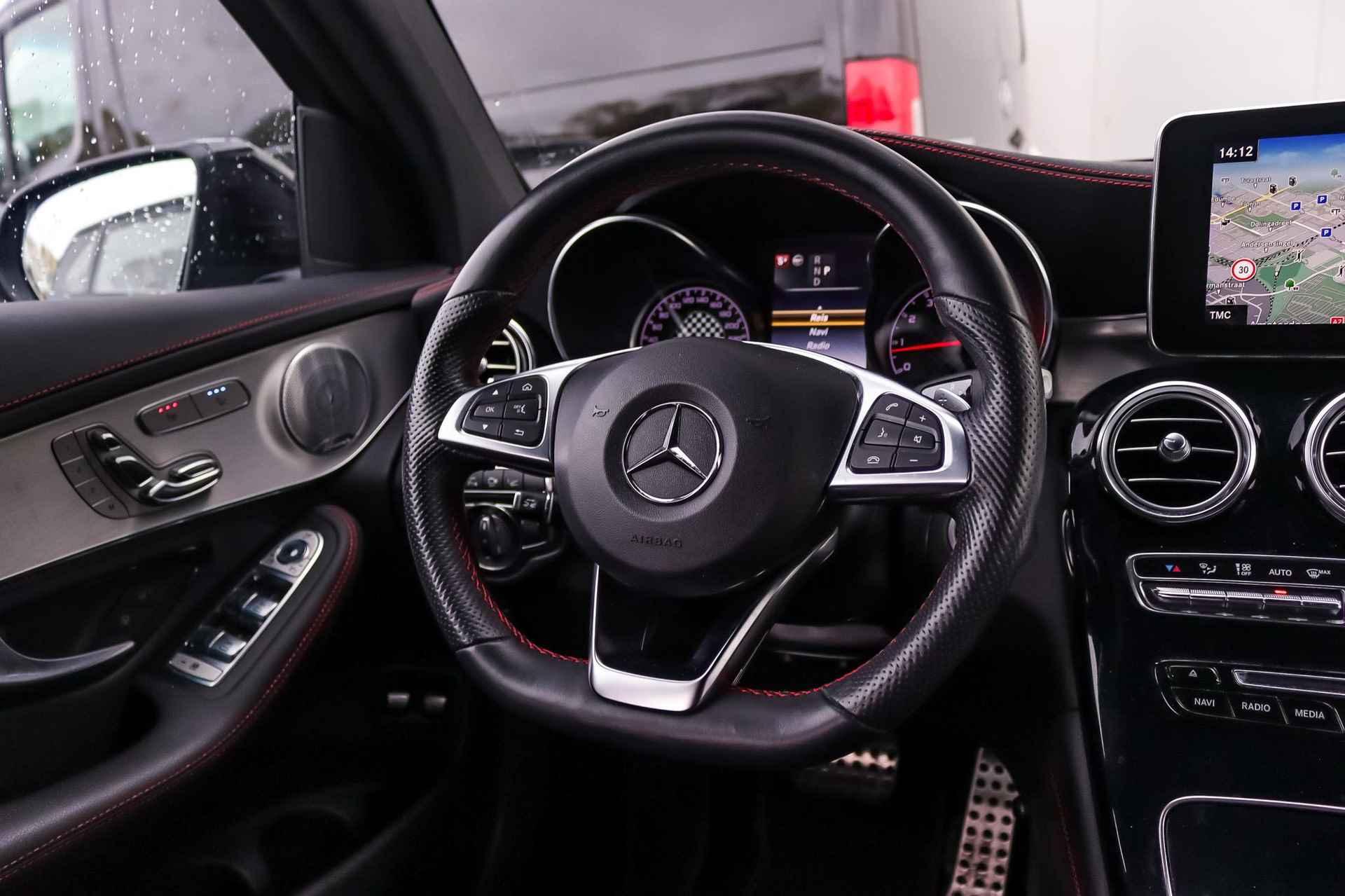 Mercedes-Benz GLC GLC 43 AMG Coupé Automaat 4MATIC | Distronic | Head-Up | Stoelventilatie | Comand Online | Burmester Audio | Sfeerverlichting | LED | Trekhaak - 23/47