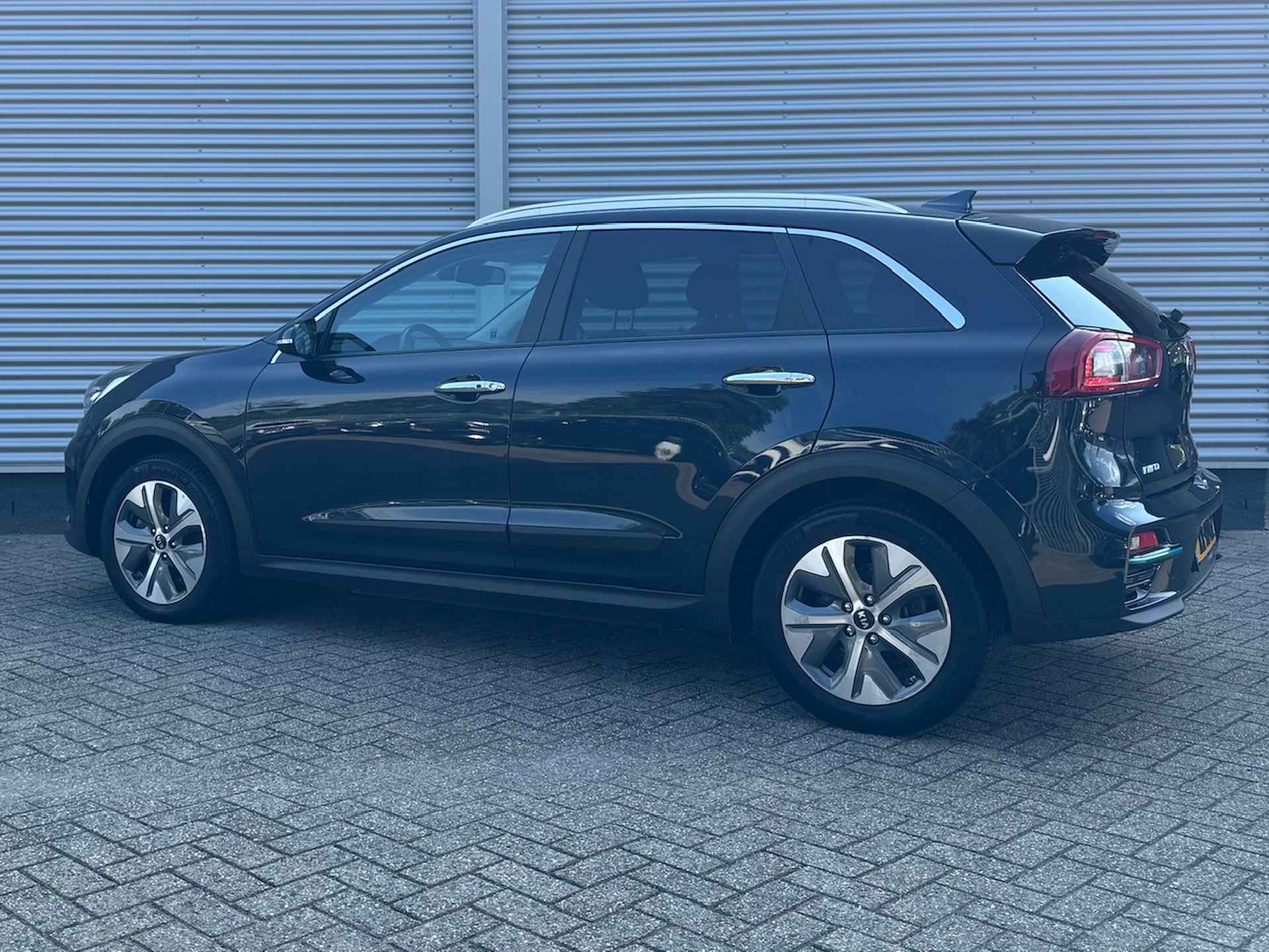 KIA e-Niro Elektrisch 204pk Aut ExecutiveLine | Trekhaak | Stoelkoeling | Stuur/Stoelverwarming | JBL |  Memory | BTW Auto | - 3/45