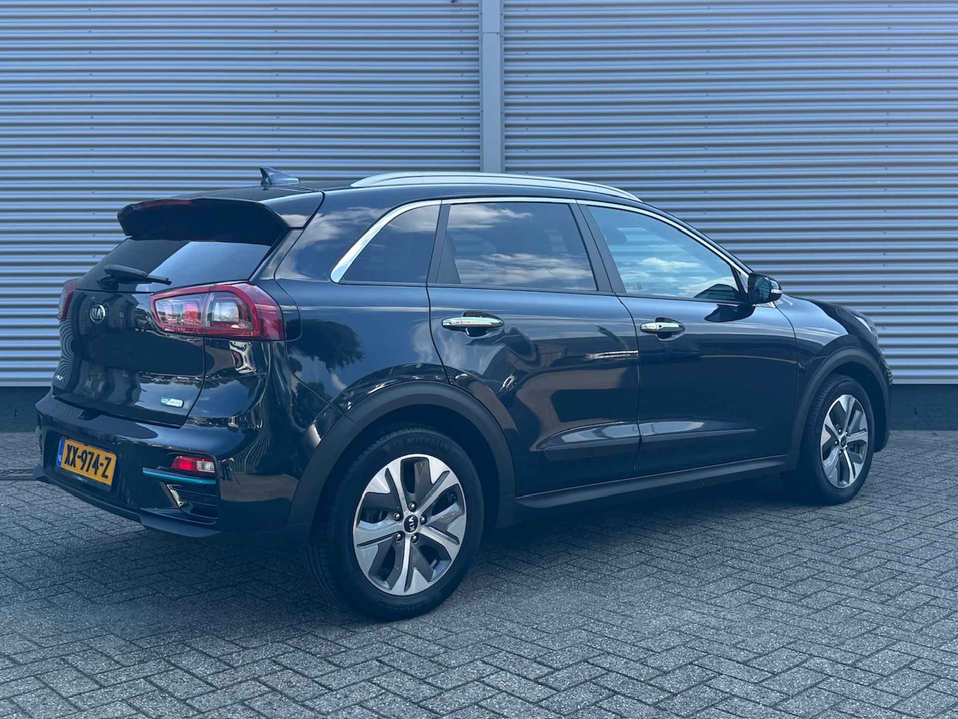 KIA e-Niro Elektrisch 204pk Aut ExecutiveLine | Trekhaak | Stoelkoeling | Stuur/Stoelverwarming | JBL |  Memory | BTW Auto | - 5/45