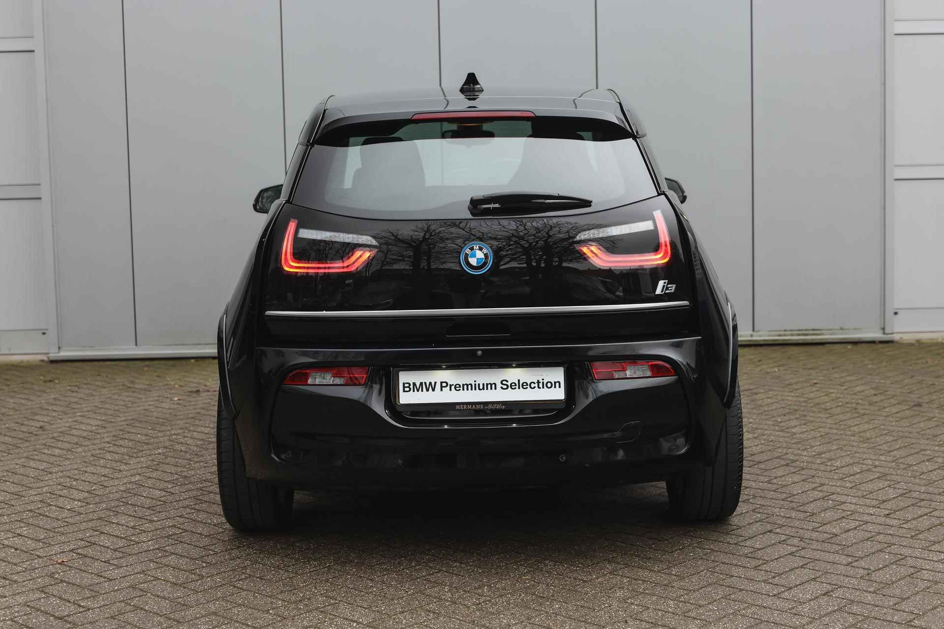 BMW i3 Business 120Ah 42 kWh / Sportpakket / Achteruitrijcamera / Stoelverwarming / Cruise Control / Navigatie Professional / Driving Assistant Plus - 7/27