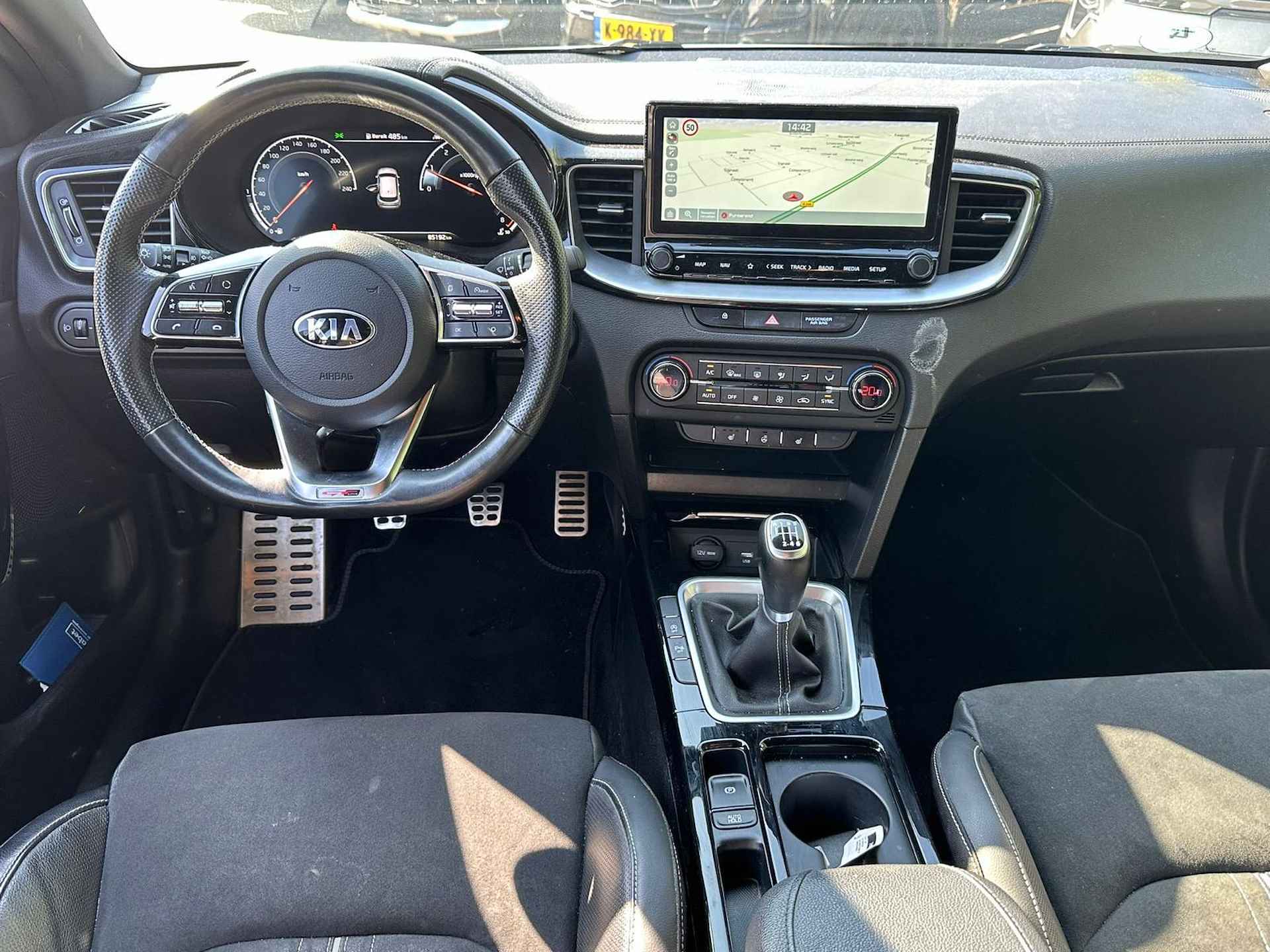 Kia ProCeed 1.0 T-GDI 120PK GT-Line | NAVIGATIE | CAMERA | SPORTSTOELEN | STOEL/STUURVERW. | CARPLAY | PDC | LMV 17 INCH - 22/30