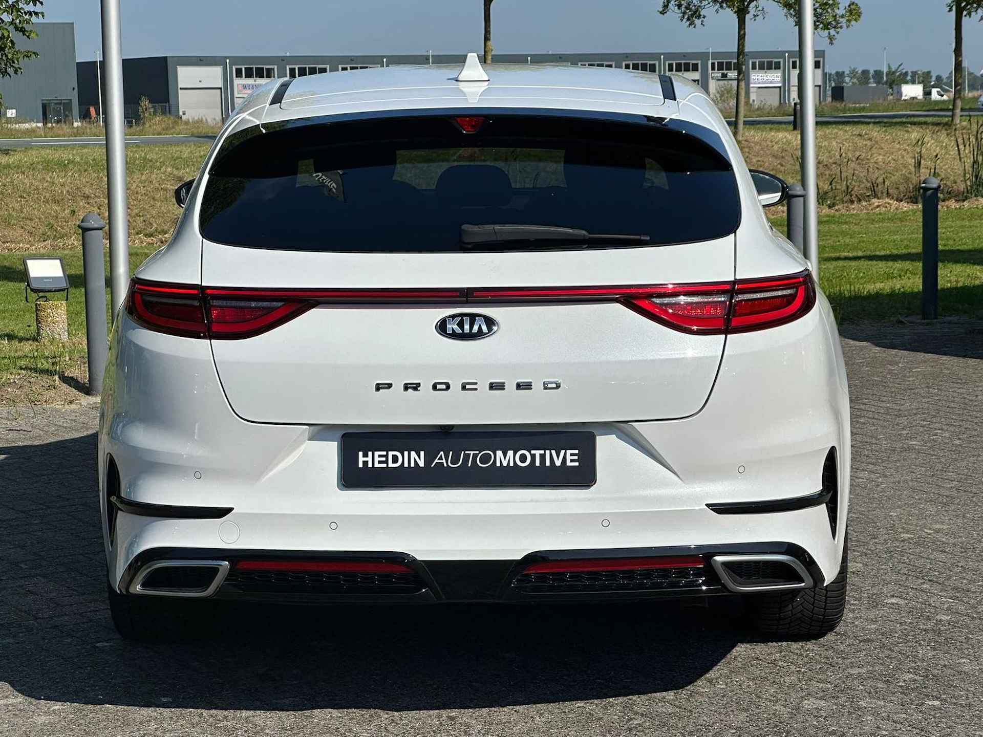 Kia ProCeed 1.0 T-GDI 120PK GT-Line | NAVIGATIE | CAMERA | SPORTSTOELEN | STOEL/STUURVERW. | CARPLAY | PDC | LMV 17 INCH - 28/30