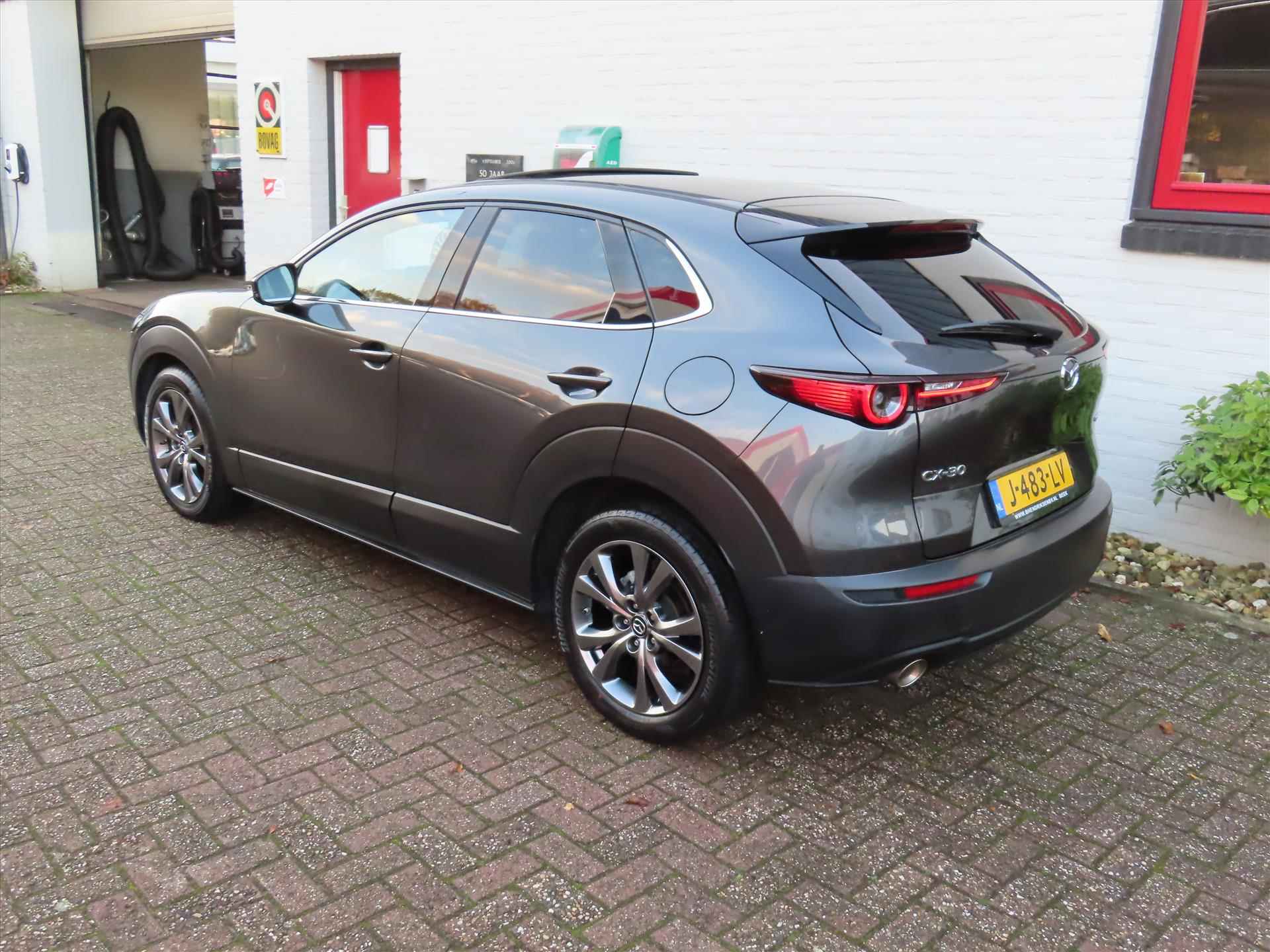 MAZDA Cx-30 Skyactiv-X 180pk Luxury/ Bose sound/ Stoel + stuurwiel verwarming/ DAB/ Schuifdak/ Adaptieve cruise/ Apple Carplay/ Head up display/ Origineel NL/ NAP - 6/42