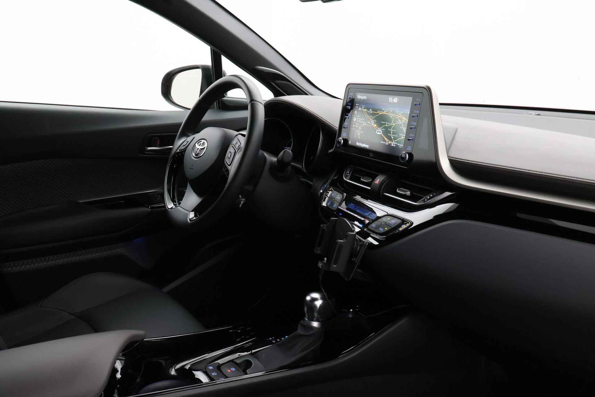 Toyota C-HR 2.0 Hybrid Launch Edition | Navigatie | JBL | Leer - 38/42