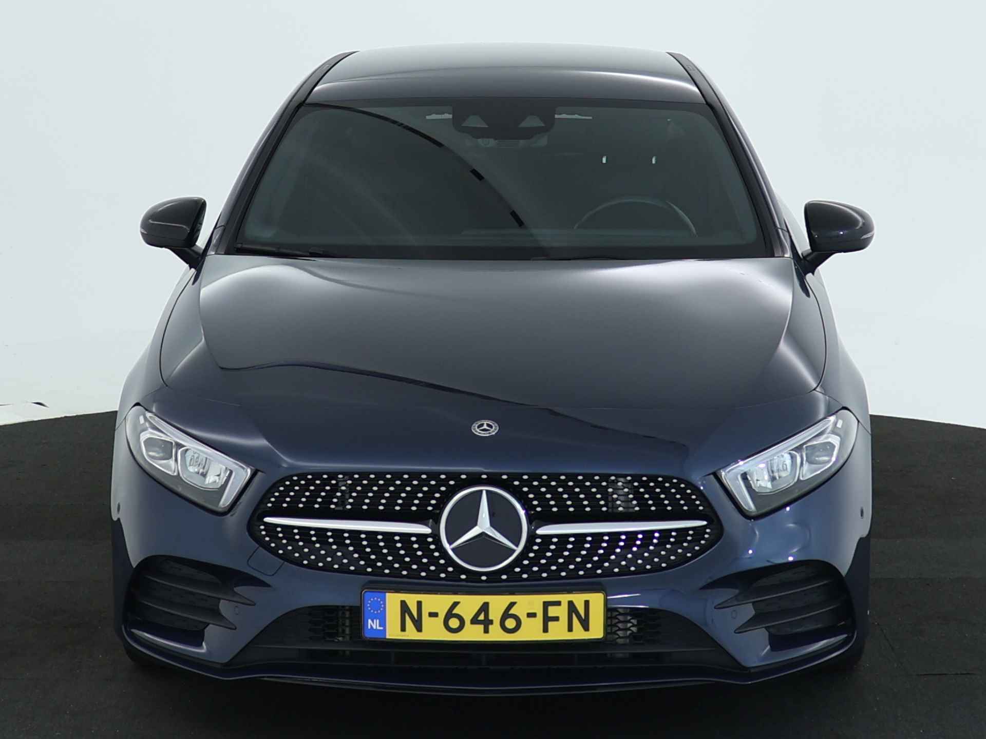 Mercedes-Benz A-Klasse 220 Premium | 5 spaaks lichtmetalen velgen AMG | MBUX wide screen | Naviagtie | Parking support | Inclusief 24 maanden MB Certified garantie voor Europa. - 27/43