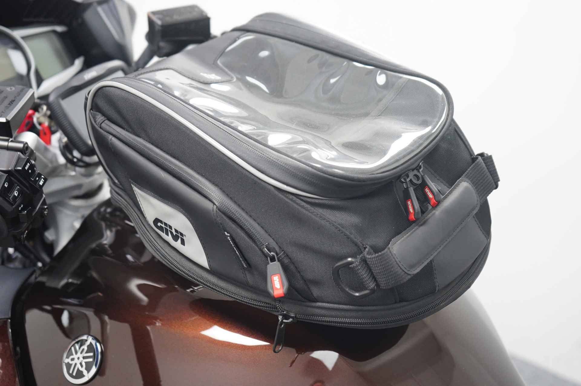 Yamaha FJR 1300 ABS - 15/18