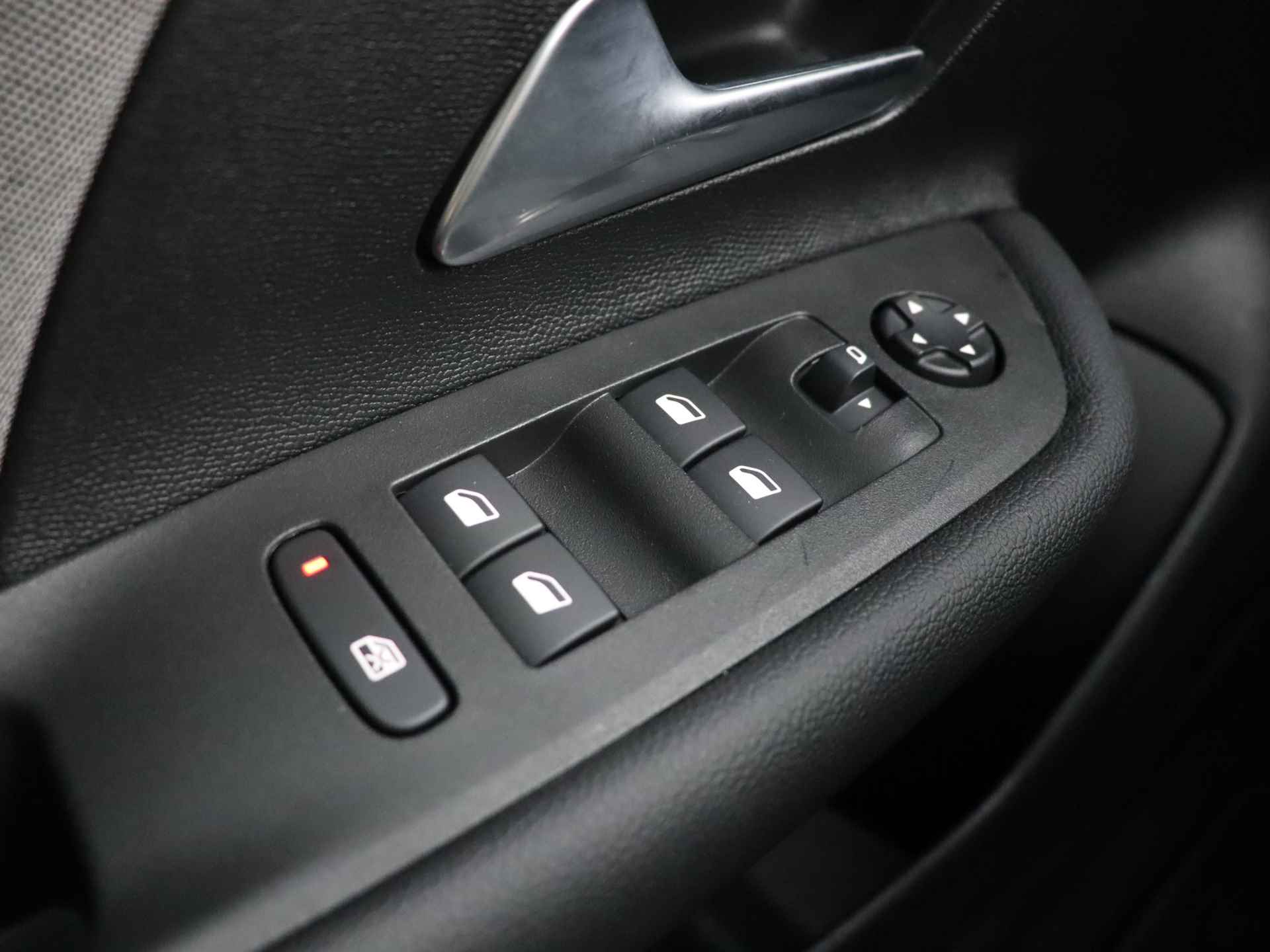 Opel Mokka 1.2 T. 100 pk Edition | Navigatie | Airco | Full-LED | Cruise Control | Apple Carplay | Android Auto | !! "Vraag een vrijblijvende offerte aan!" - 26/27