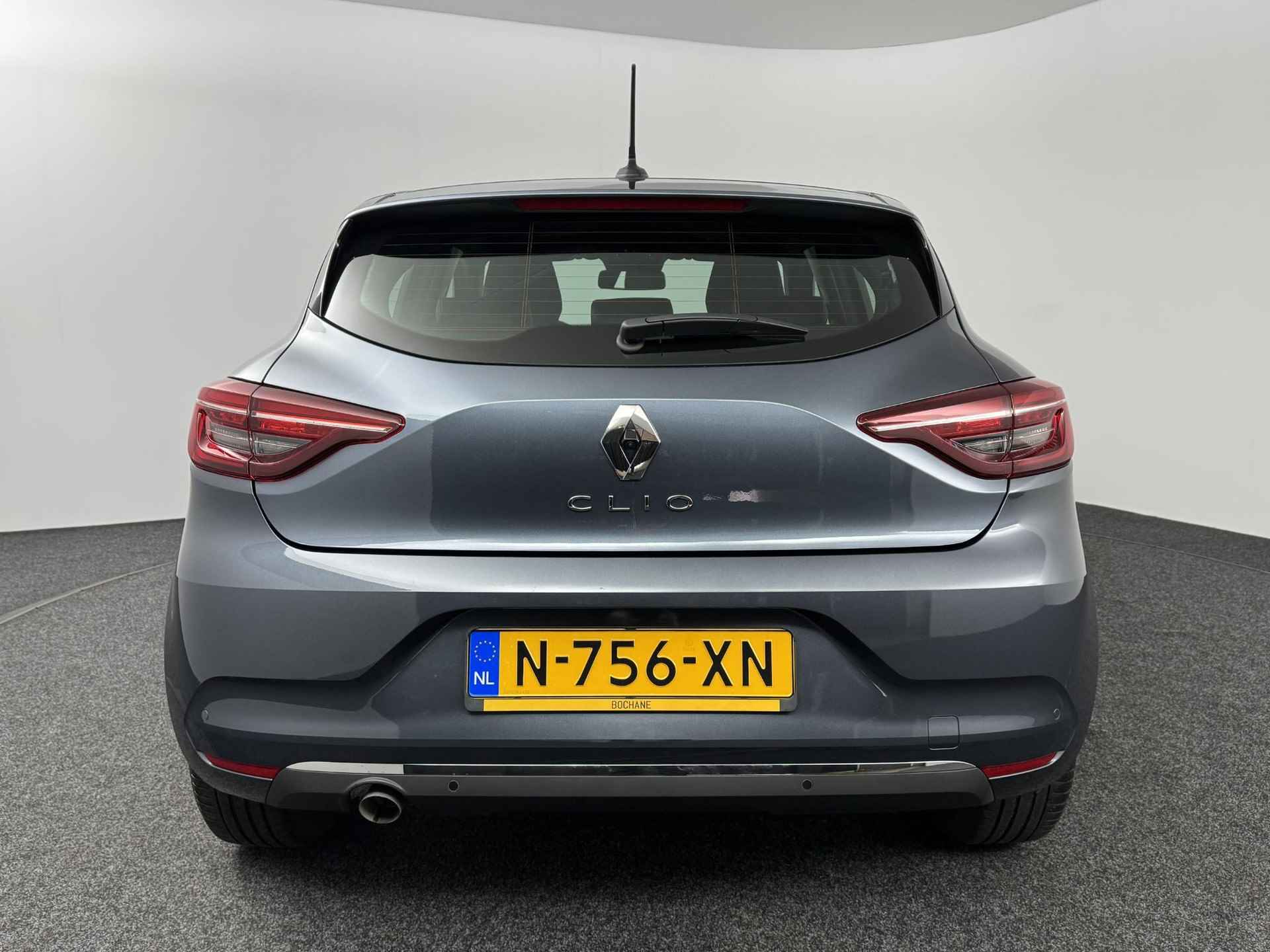 Renault Clio 1.0 TCe 90 Intens | Armsteun | Navigatie | 360° camera | Climate Control | Cruise Control - 16/45