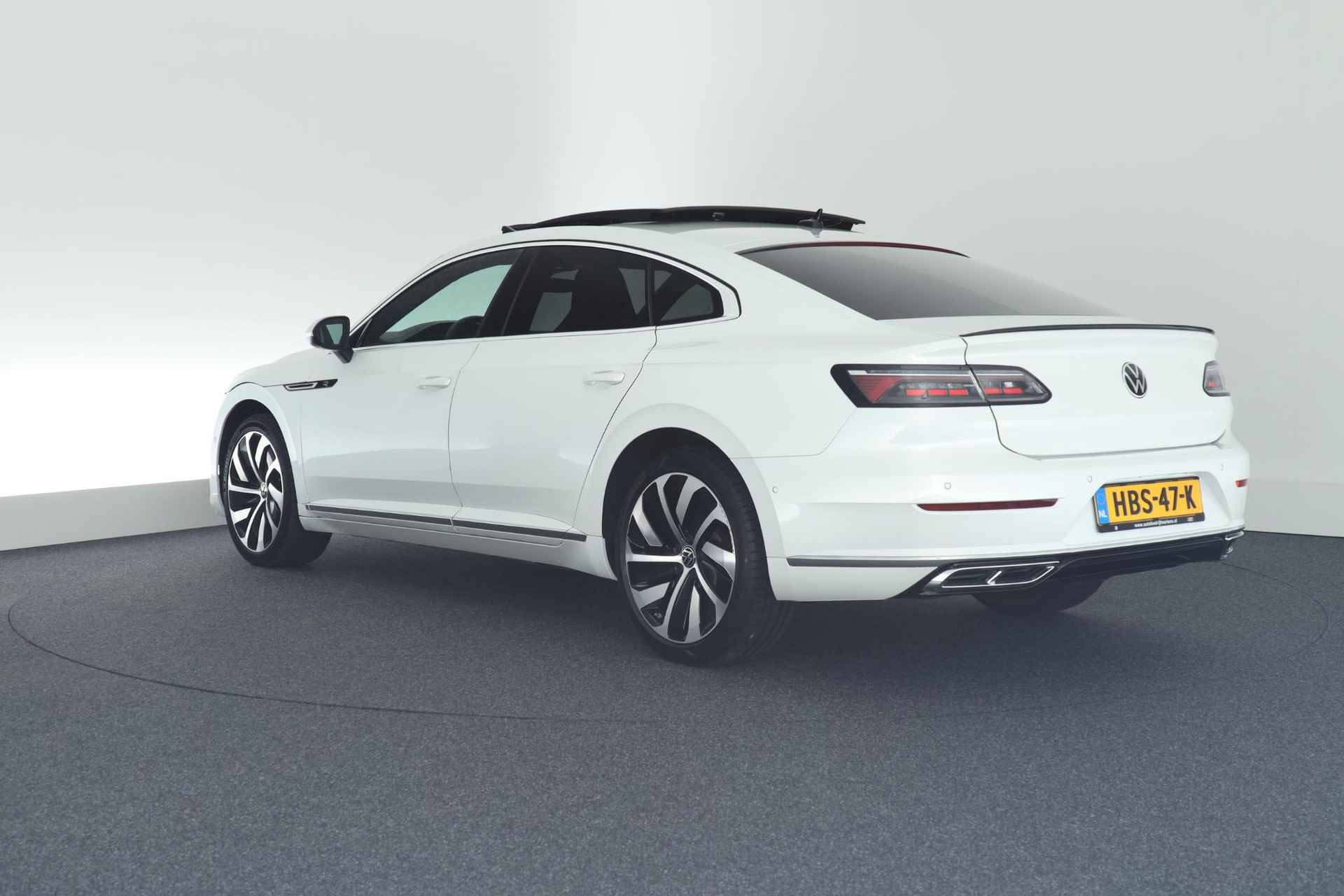 Volkswagen Arteon 1.4 TSI 218pk eHybrid R-Line Business+ Head-Up Memory Camera Leder Panoramadak Navigatie - 10/57