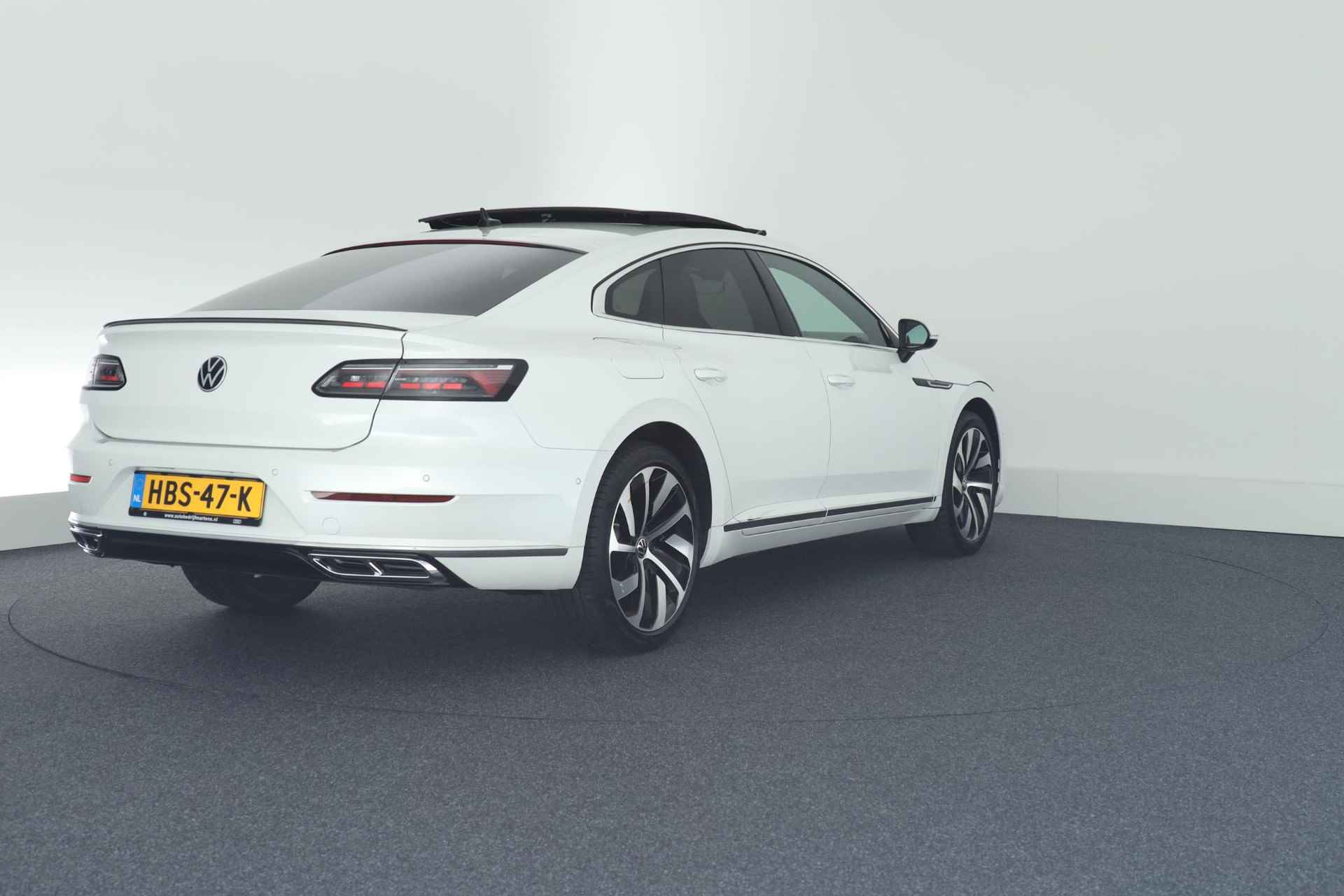 Volkswagen Arteon 1.4 TSI 218pk eHybrid R-Line Business+ Head-Up Memory Camera Leder Panoramadak Navigatie - 11/57