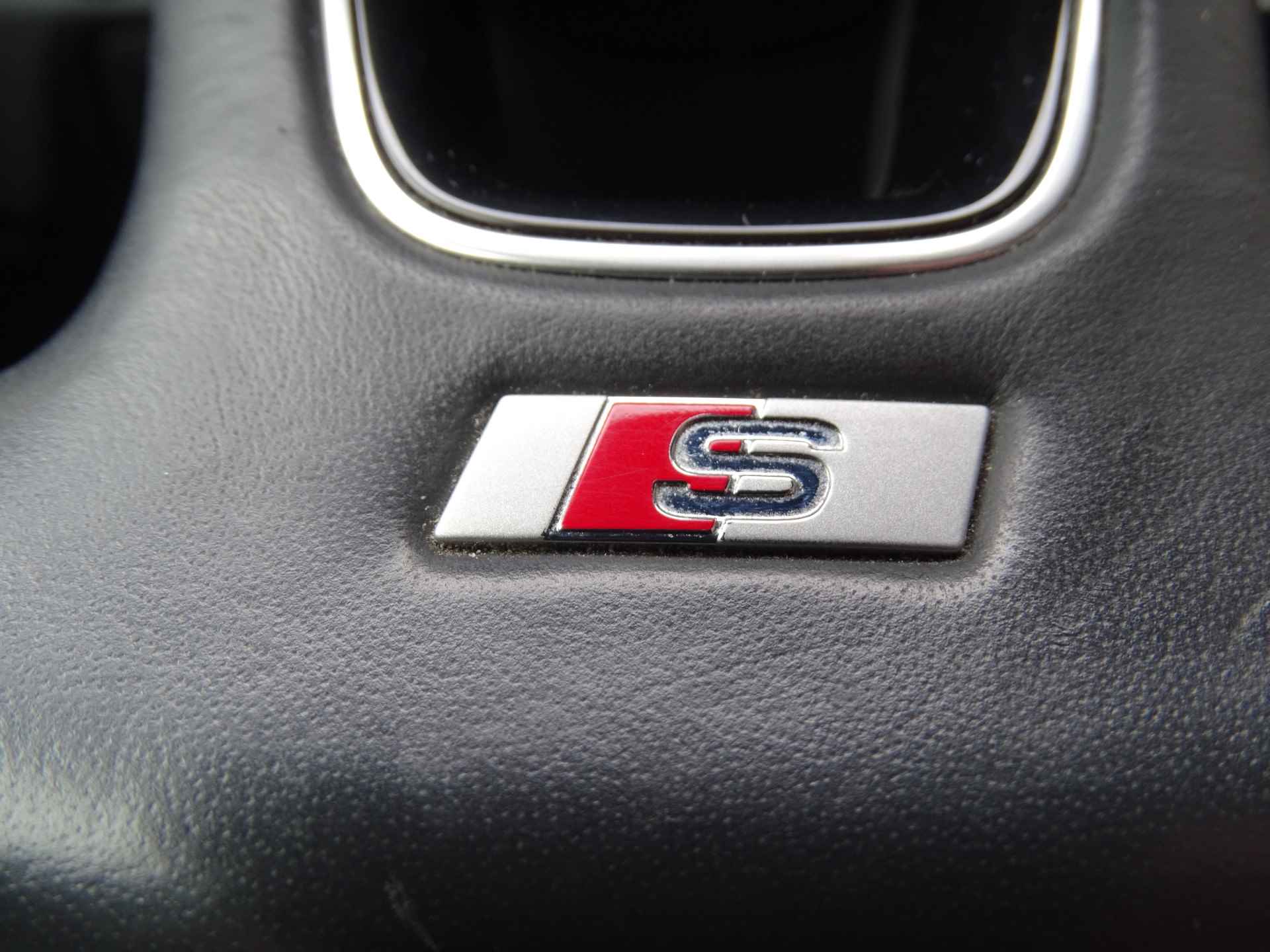 Audi A3 Sportback 1.5 TFSI CoD Sport S Line Edition - 30/43