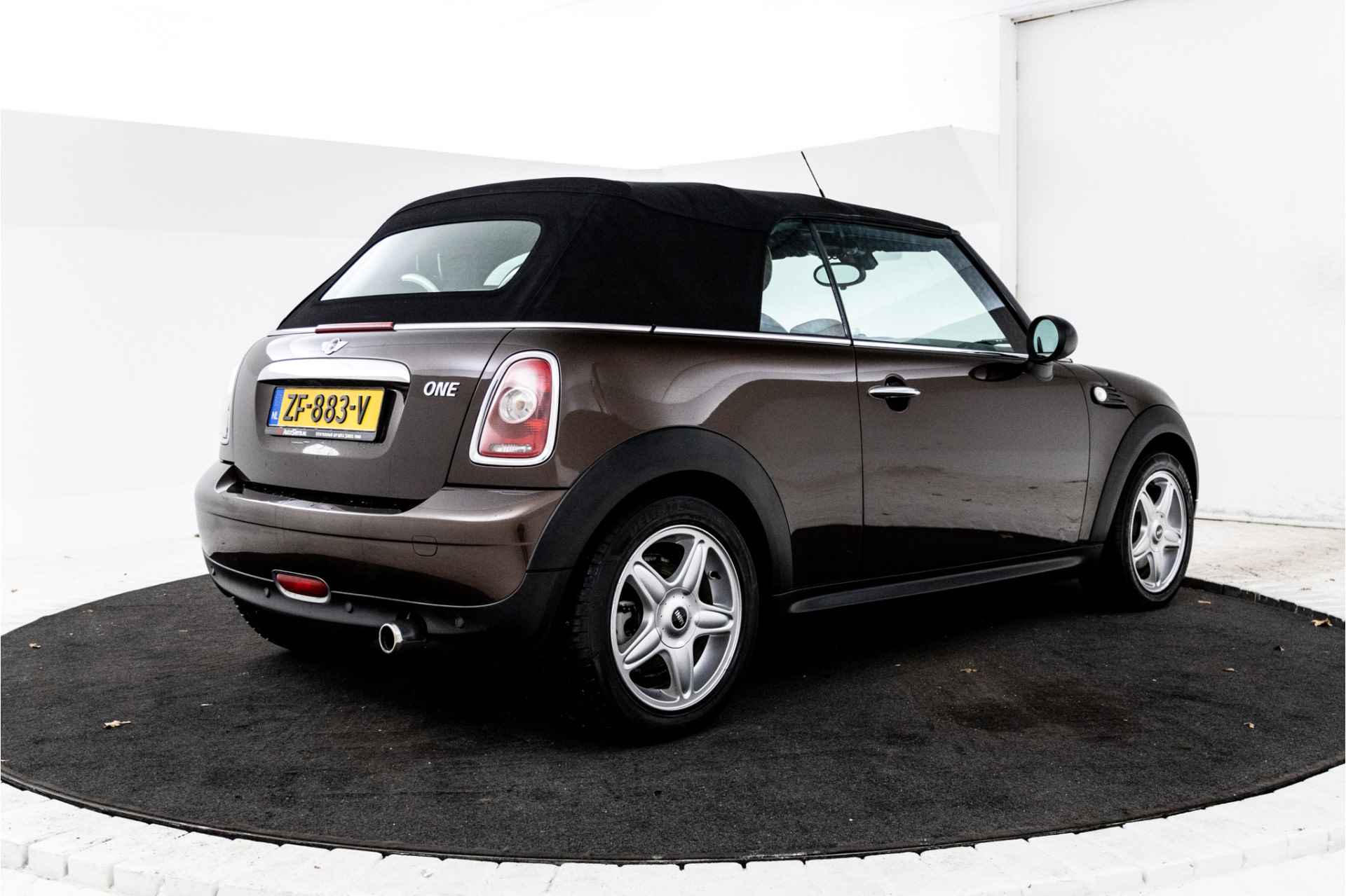 MINI Cabrio 1.6 One Cabriolet, Volleder, Stoelverw. - 4/19