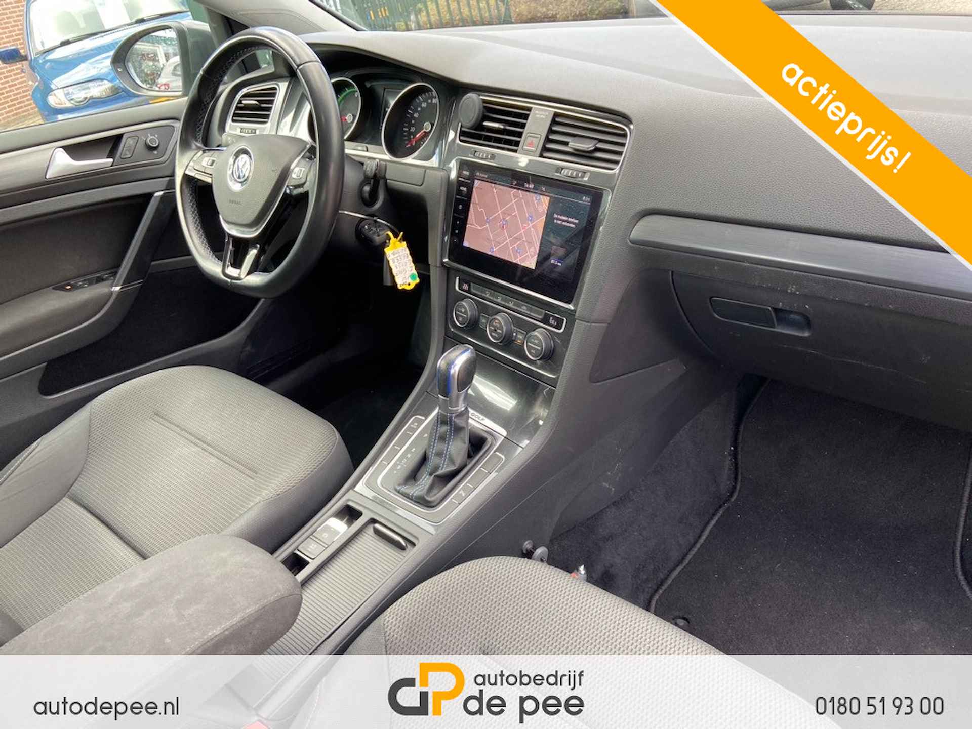 Volkswagen e-Golf 36 kWh 230km (€ 10950 NA SUBSIDIE) GARANTIE/INCL.BTW/CLIMA/CRUISE/NAVI rijklaarprijs! - 8/17