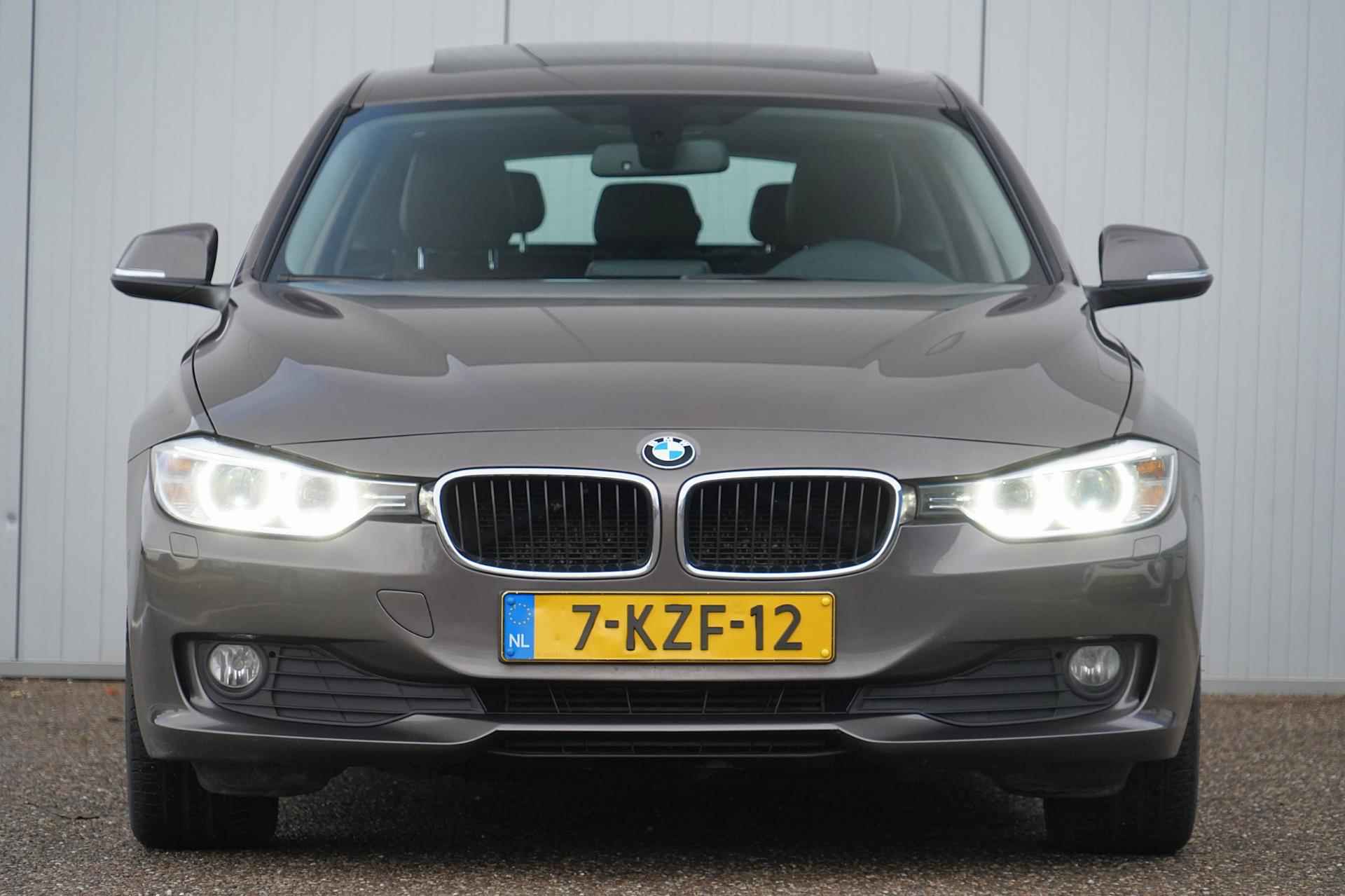 BMW 3-serie Touring 320d EfficientDynamics Edition Executive / Leder / Panoramadak / Elek. Klep / 182dkm NAP - 23/38