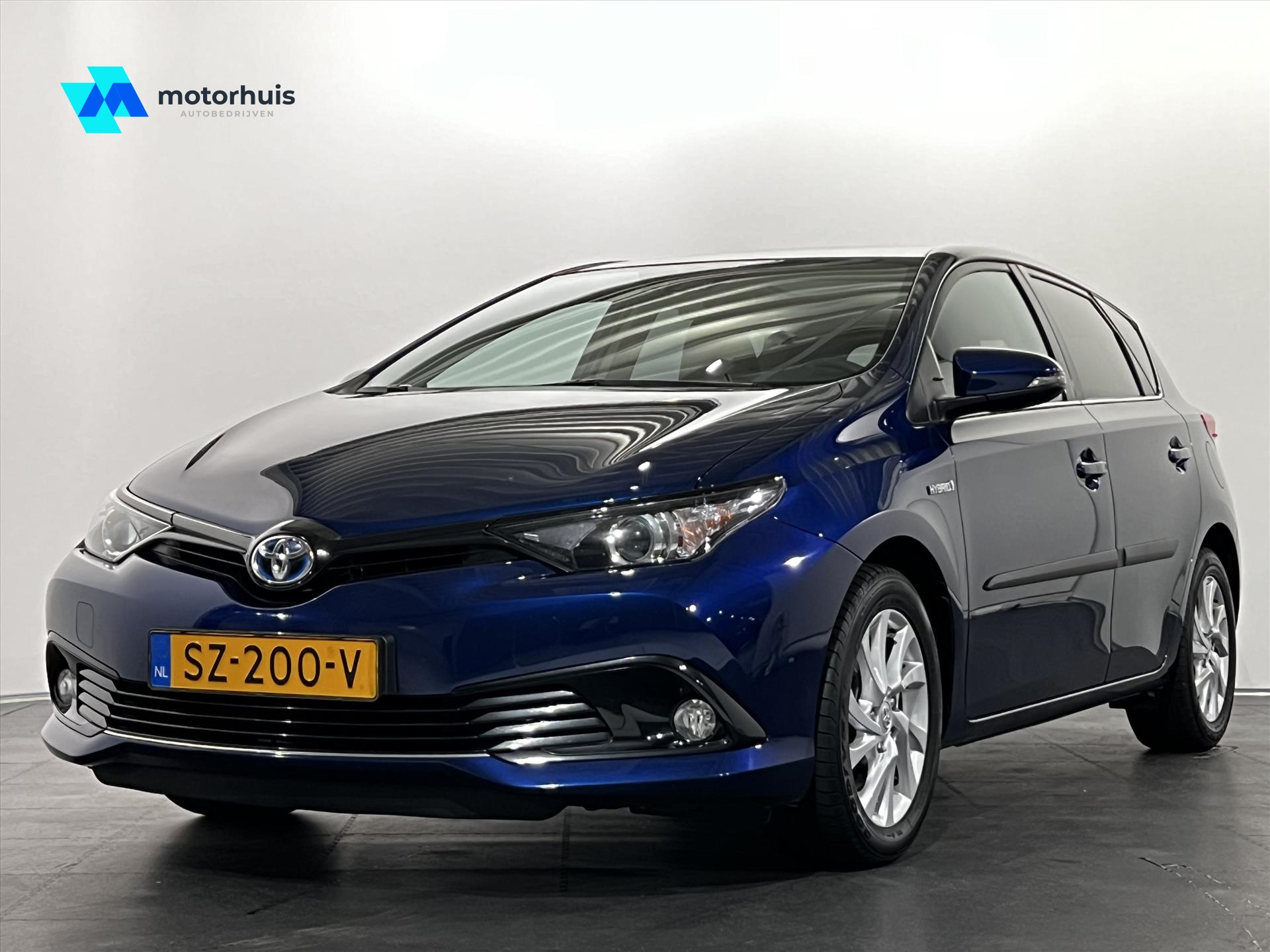 Toyota Auris 1.8 Hybrid 136pk CVT Energy Plus AUTOMAAT| PANORAMADAK