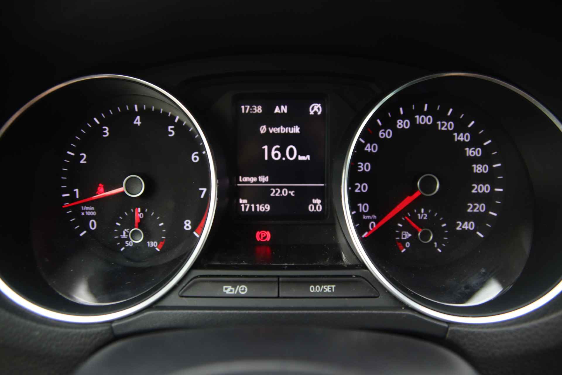 Volkswagen Polo 1.2 TSI Highline R-Line FULL LED, Helix audio, Pano, UNIEKE AUTO!  LENTE UITVERKOOP! - 18/49