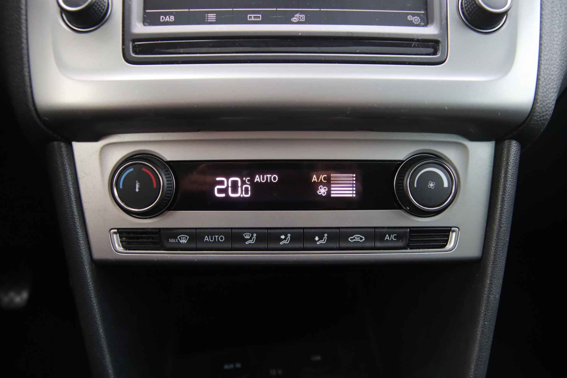 Volkswagen Polo 1.2 TSI Highline R-Line FULL LED, Helix audio, Pano, UNIEKE AUTO!  LENTE UITVERKOOP! - 22/49