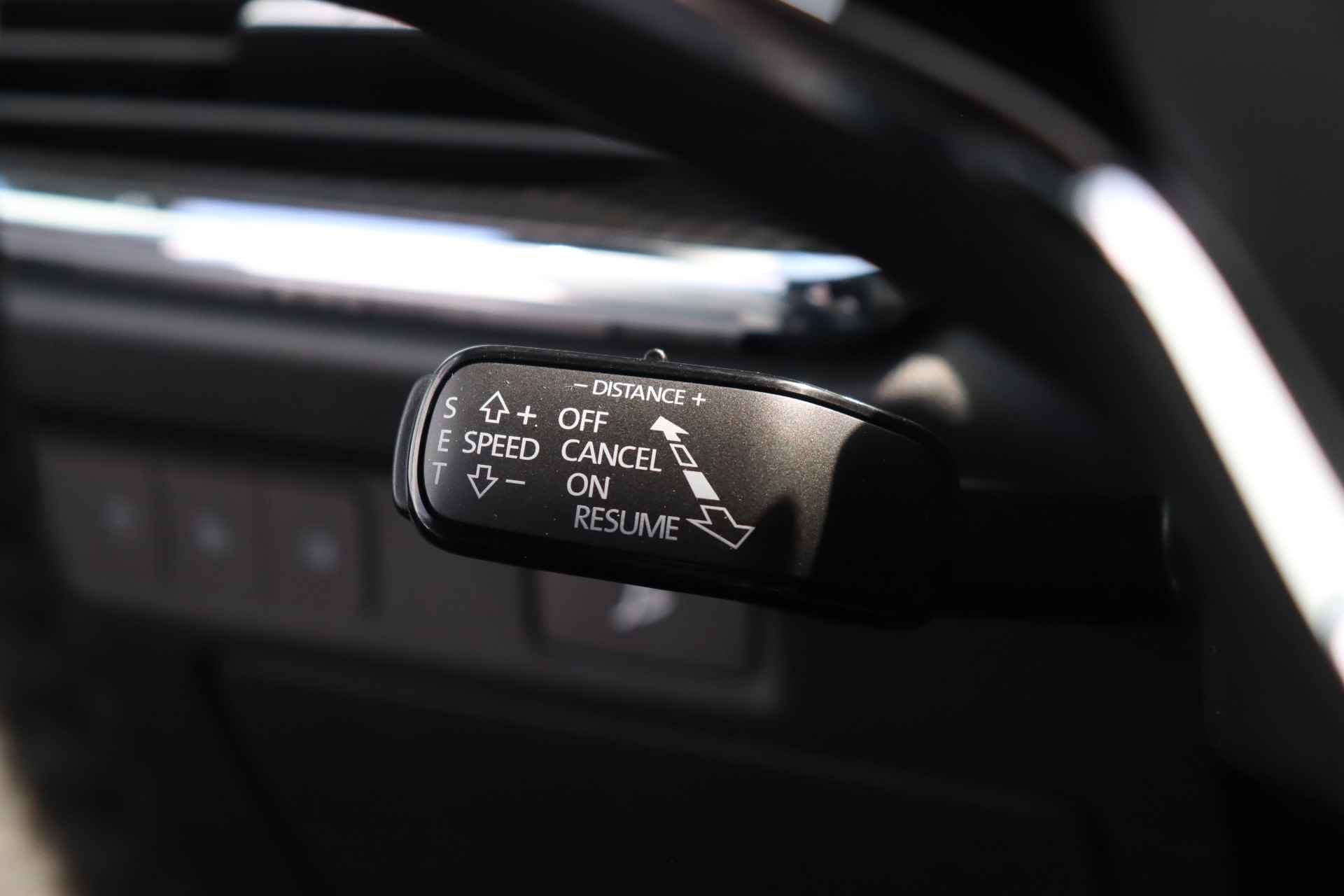 Škoda Enyaq 60 Sportline | Canton Sound | Panoramadak | Head-Up display | Stoelverwarming | Elektrische achterklep | Crystal face | 21 inch - 19/43