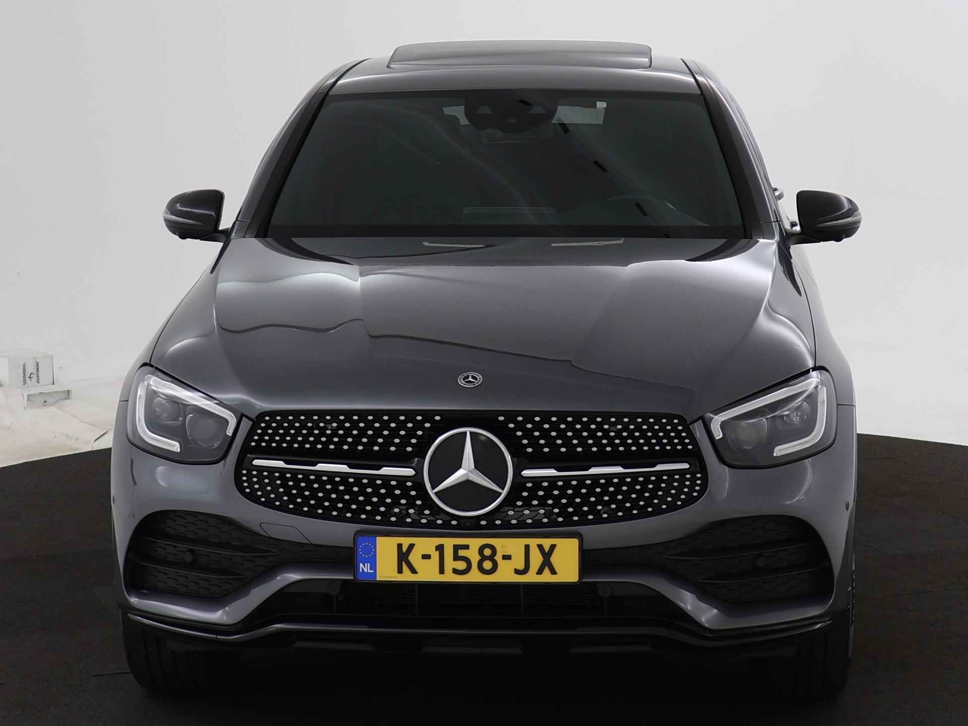 Mercedes-Benz GLC 300 e 4-MATIC AMG NIghtpakket | Schuifdak | Burmester audio | 360 gr Camera | Sfeerverlichting | Augmented reality | LED | Inclusief 24 maanden Mercedes-Benz Certified garantie voor Europa. - 23/40