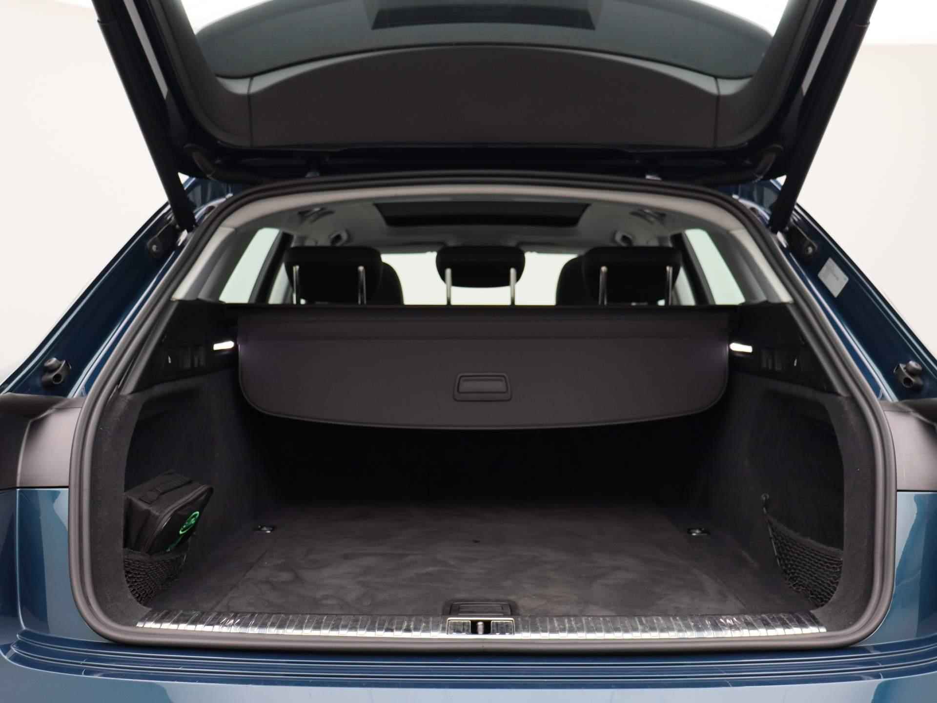 Audi e-tron e-tron 50 quattro Launch edition plus 71 kWh | STOELVERWARMING | CLIMATE CONTROL | NAVIGATIE | PANORAMADAK | LEDEREN BEKLEDING | MEMORY STOELEN | - 13/45