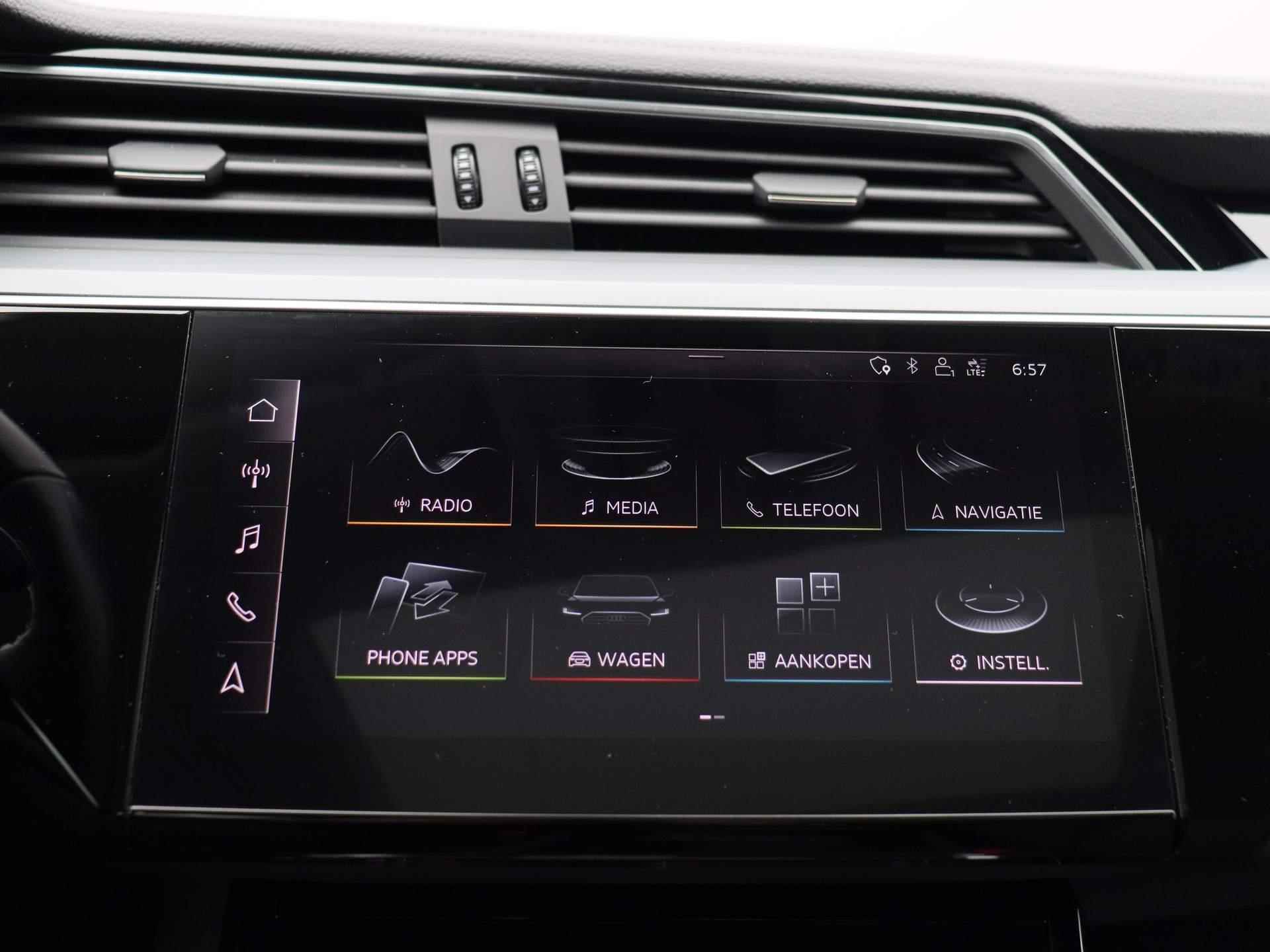 Audi e-tron e-tron 50 quattro Launch edition plus 71 kWh | STOELVERWARMING | CLIMATE CONTROL | NAVIGATIE | PANORAMADAK | LEDEREN BEKLEDING | MEMORY STOELEN | - 22/45