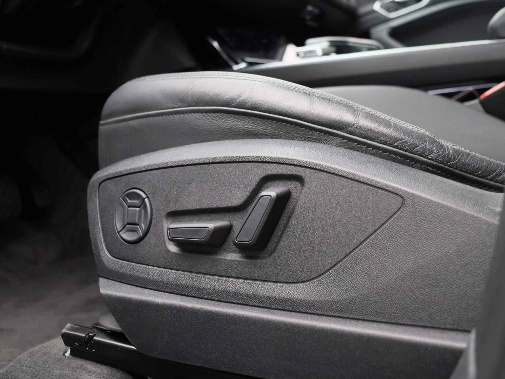 Audi e-tron e-tron 50 quattro Launch edition plus 71 kWh | STOELVERWARMING | CLIMATE CONTROL | NAVIGATIE | PANORAMADAK | LEDEREN BEKLEDING | MEMORY STOELEN | - 32/45