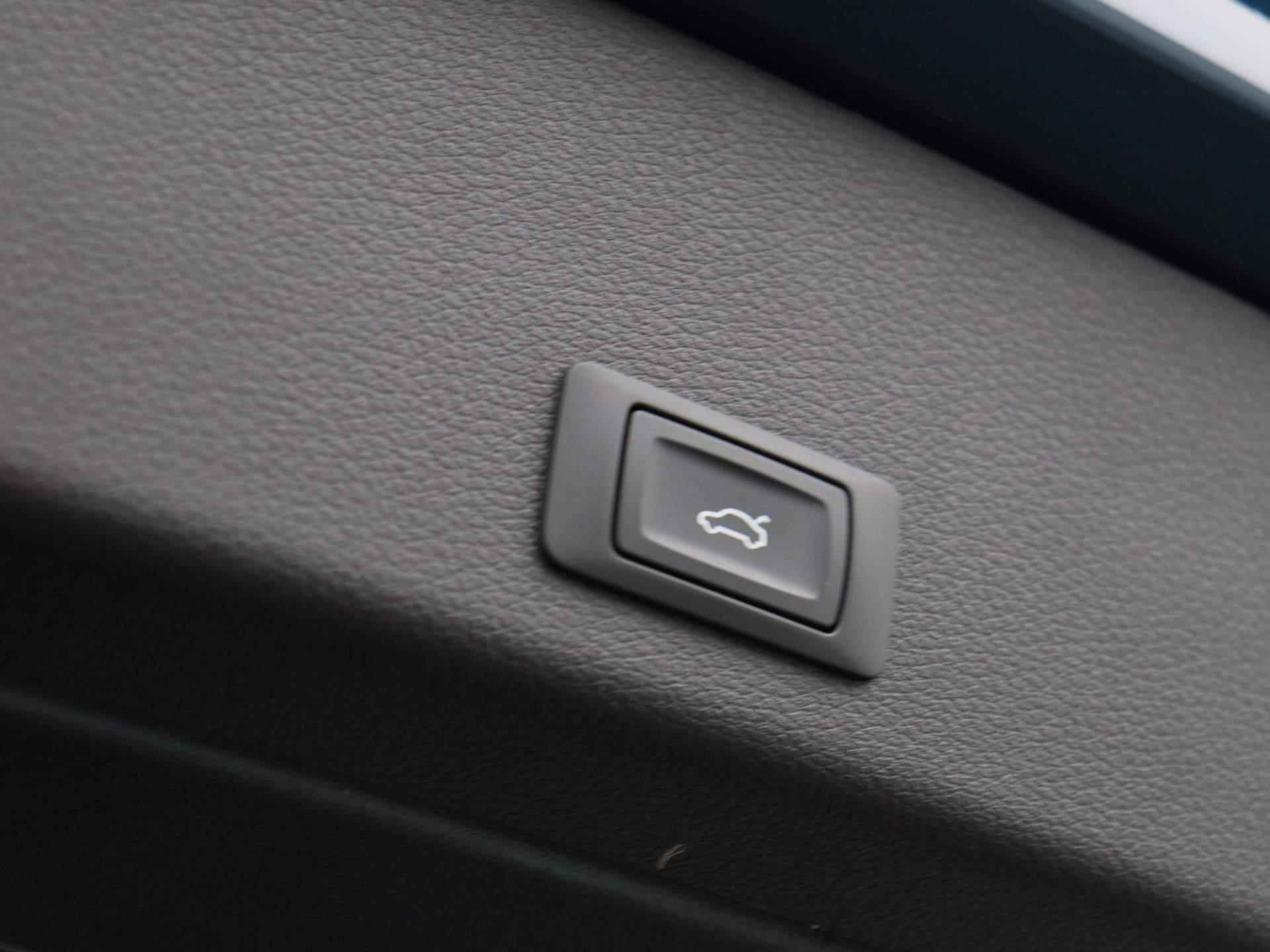 Audi e-tron e-tron 50 quattro Launch edition plus 71 kWh | STOELVERWARMING | CLIMATE CONTROL | NAVIGATIE | PANORAMADAK | LEDEREN BEKLEDING | MEMORY STOELEN | - 40/45