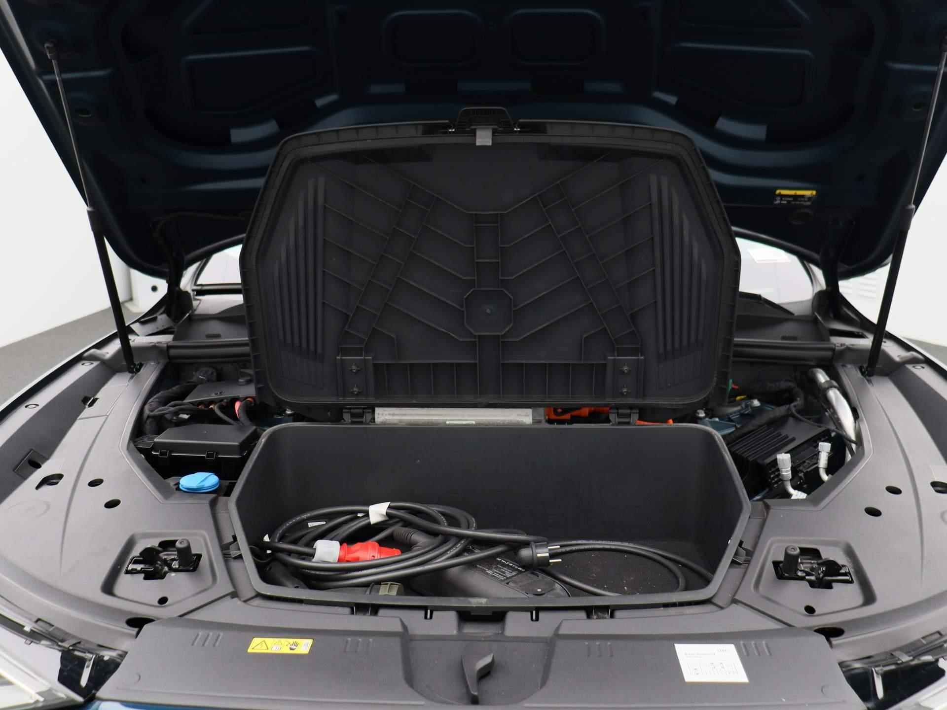 Audi e-tron e-tron 50 quattro Launch edition plus 71 kWh | STOELVERWARMING | CLIMATE CONTROL | NAVIGATIE | PANORAMADAK | LEDEREN BEKLEDING | MEMORY STOELEN | - 43/45