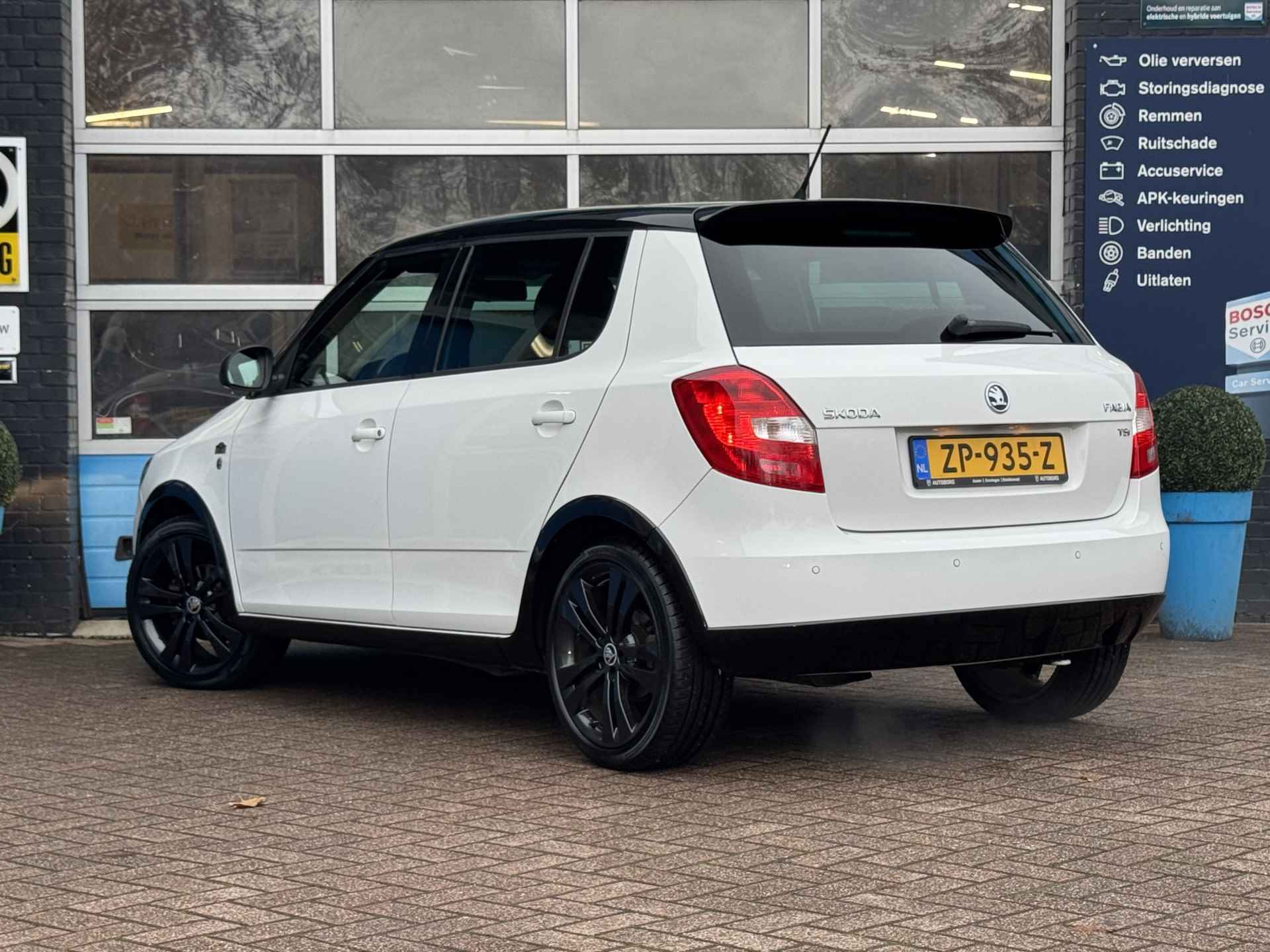 Škoda Fabia 1.2 TSI Monte Carlo | Airco | Cruise Control | Voorstoelen Verwarmd | Lichtmetalen Velgen | Rijklaar - 4/53