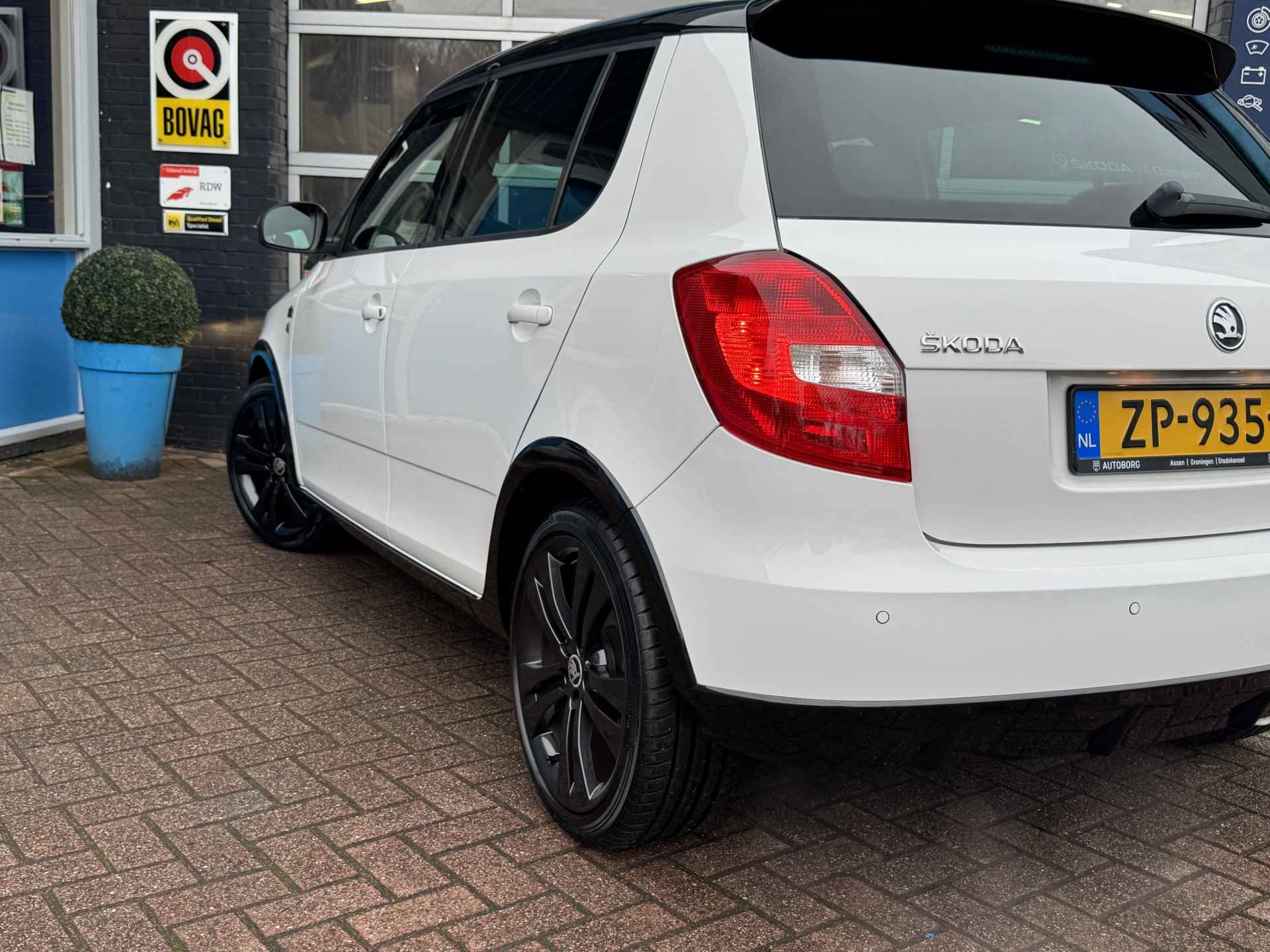 Škoda Fabia 1.2 TSI Monte Carlo | Airco | Cruise Control | Voorstoelen Verwarmd | Lichtmetalen Velgen | Rijklaar - 44/53