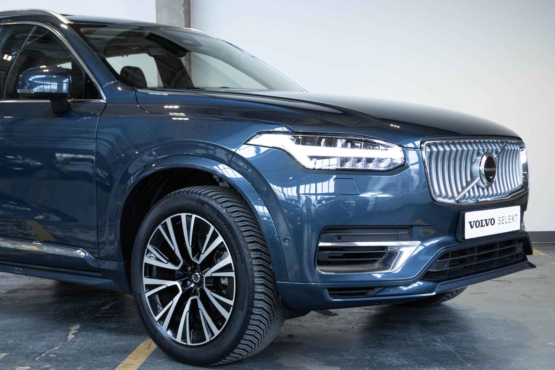 Volvo XC90 T8 Recharge AWD Ultimate Bright | Bowers & Wilkins premium audio | 360° parkeercamera | Head-up display | Nappa lederen bekleding | Google infotainment | Gelamineerde zijramen | Wegklapbare trekhaak | Panoramadak | Stoelventilatie - 7/55