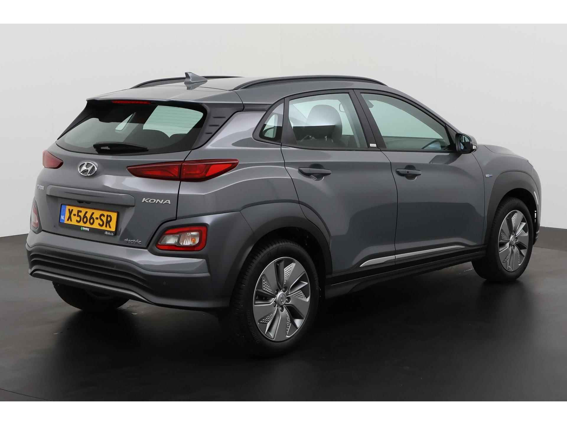 Hyundai KONA EV 39 kWh incl BTW | na subsidie 17945,- | Navigatie | Zondag Open! - 4/38