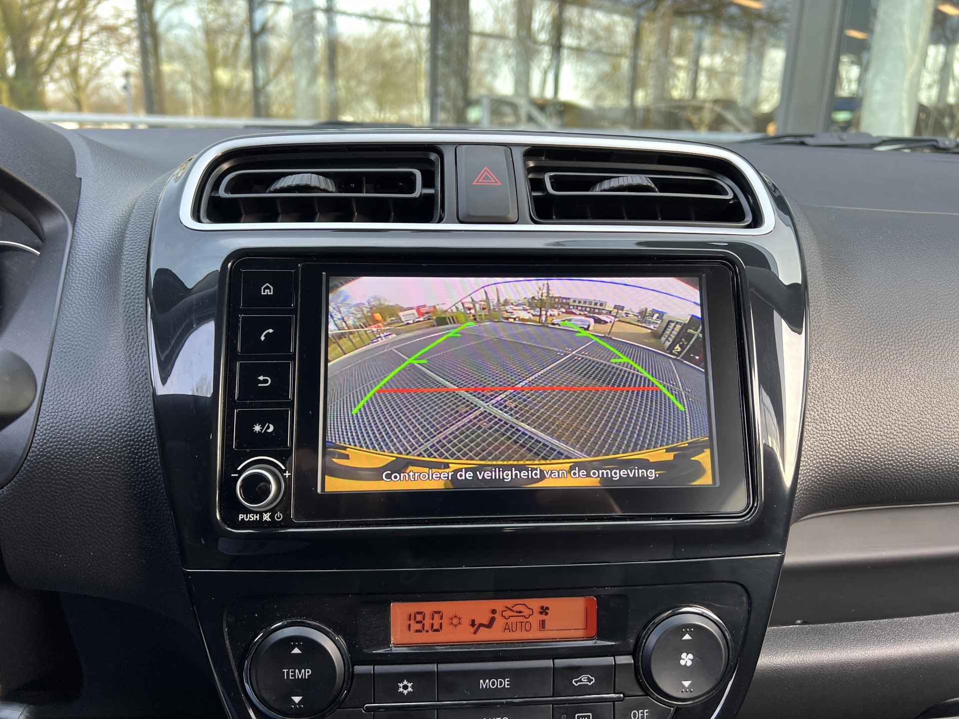 Mitsubishi Space Star 1.2 Intense | Stoelverwarming | Navigatie via Carplay/Android | Achteruitijcamera | - 12/32