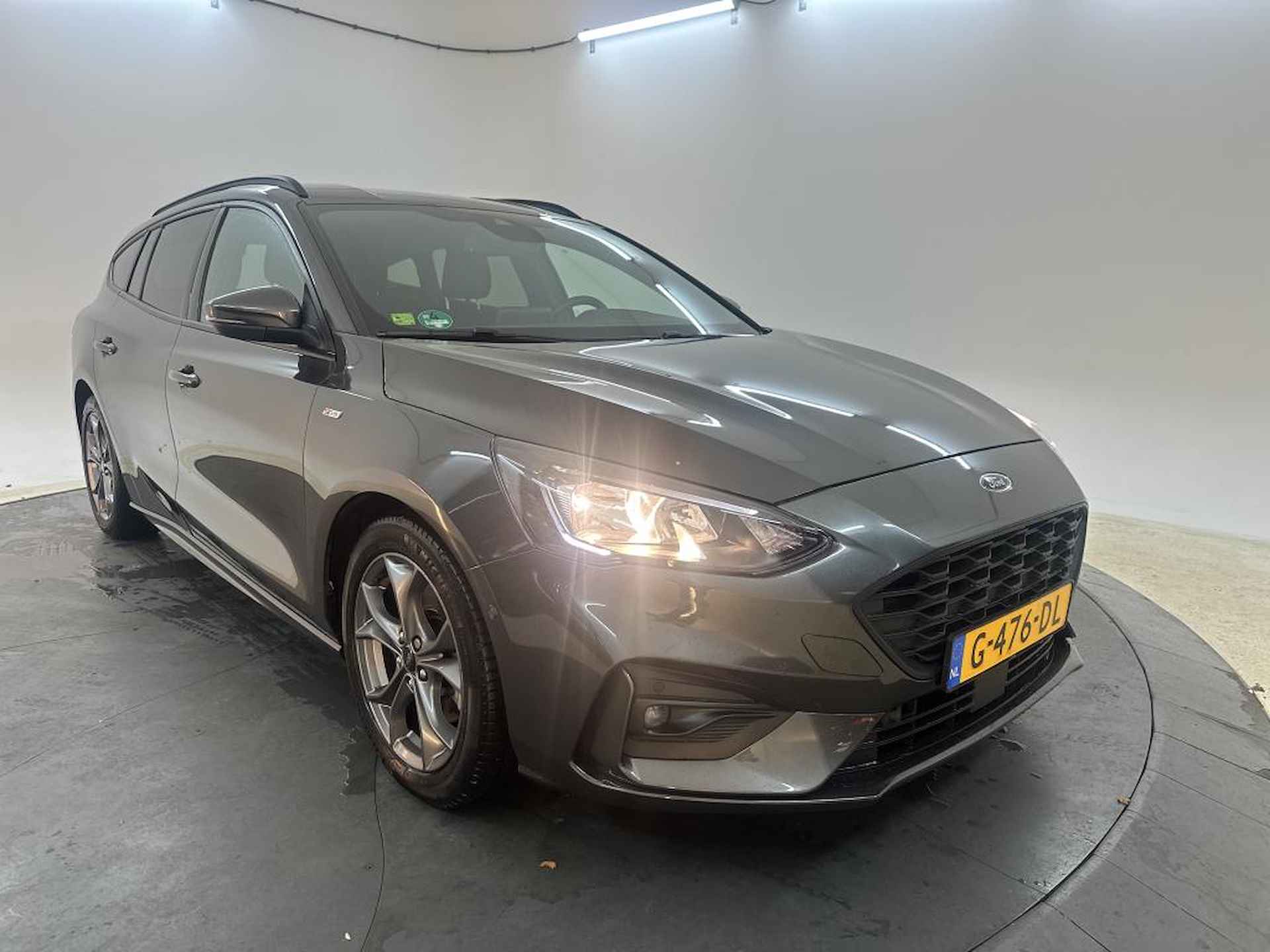 Ford Focus Wagon 1.5 EcoBoost ST Line Business Automaat | Trekhaak Wegklapbaar | Winter Pakket | Adaptive Cruise | B&O | Clima | Keyless | - 2/5