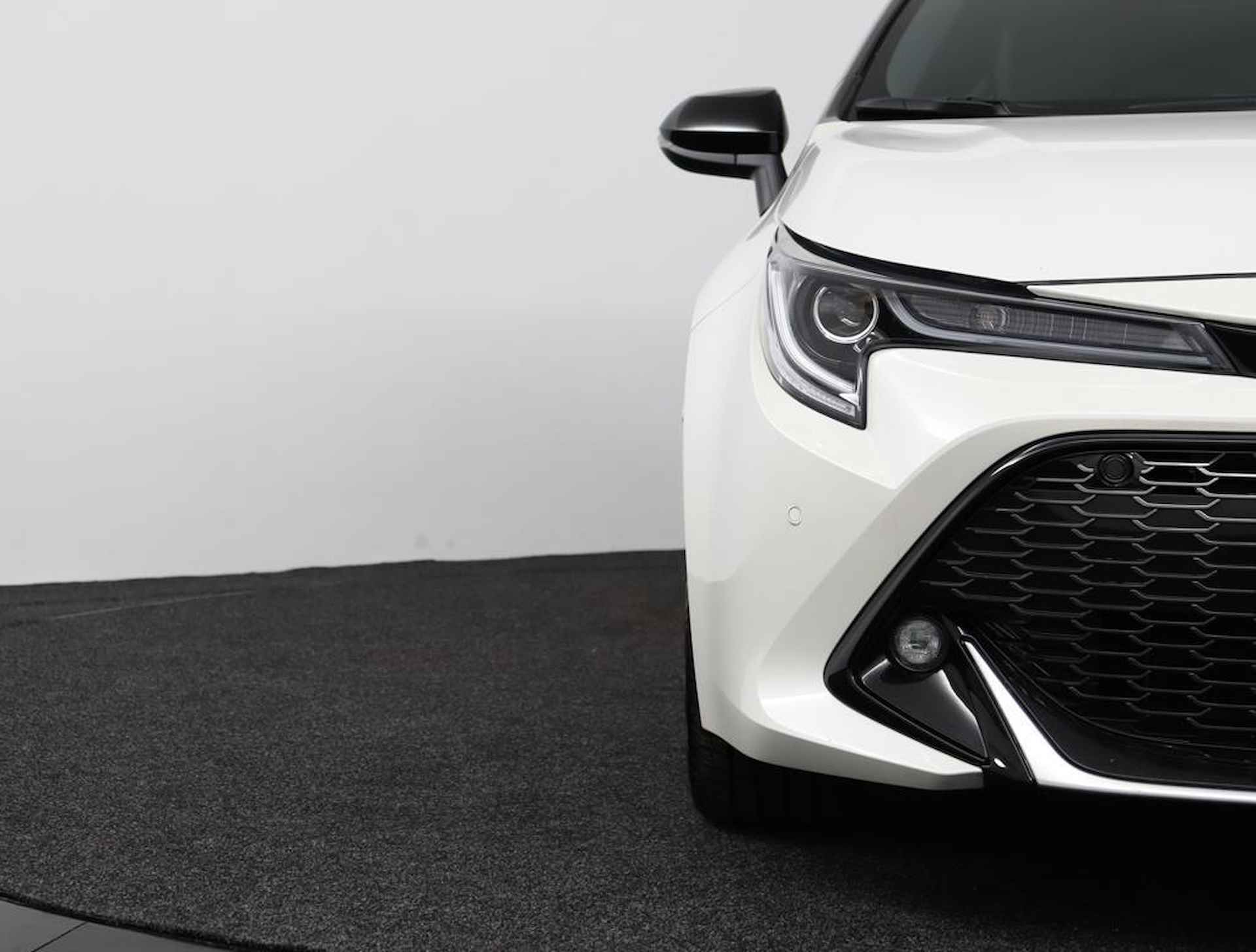 Toyota Corolla Touring Sports 2.0 Hybrid GR-Sport | Parkeer sensoren | Trekhaak | All-Season banden | Apple carplay & Android auto | - 46/56