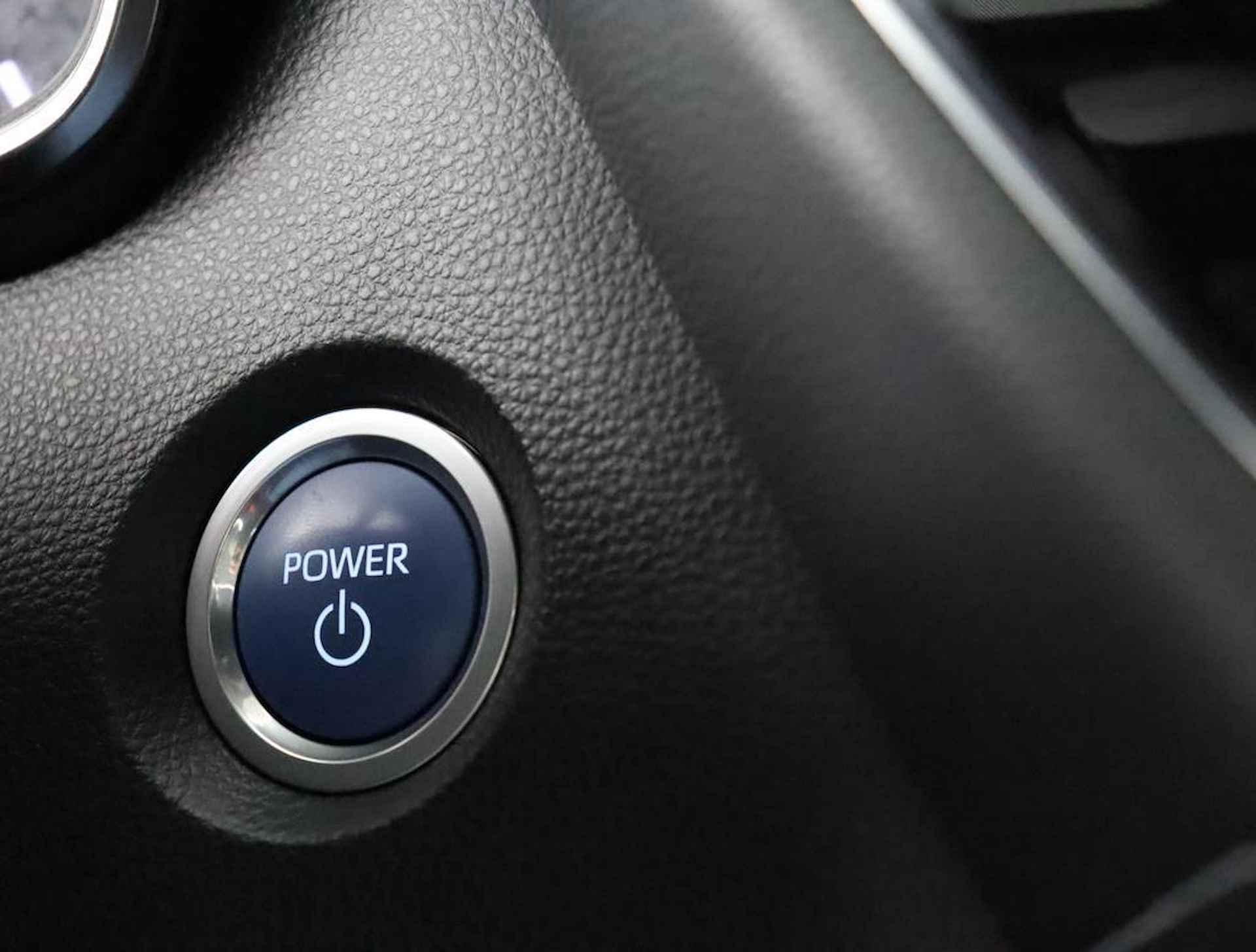 Toyota Corolla Touring Sports 2.0 Hybrid GR-Sport | Parkeer sensoren | Trekhaak | All-Season banden | Apple carplay & Android auto | - 54/56