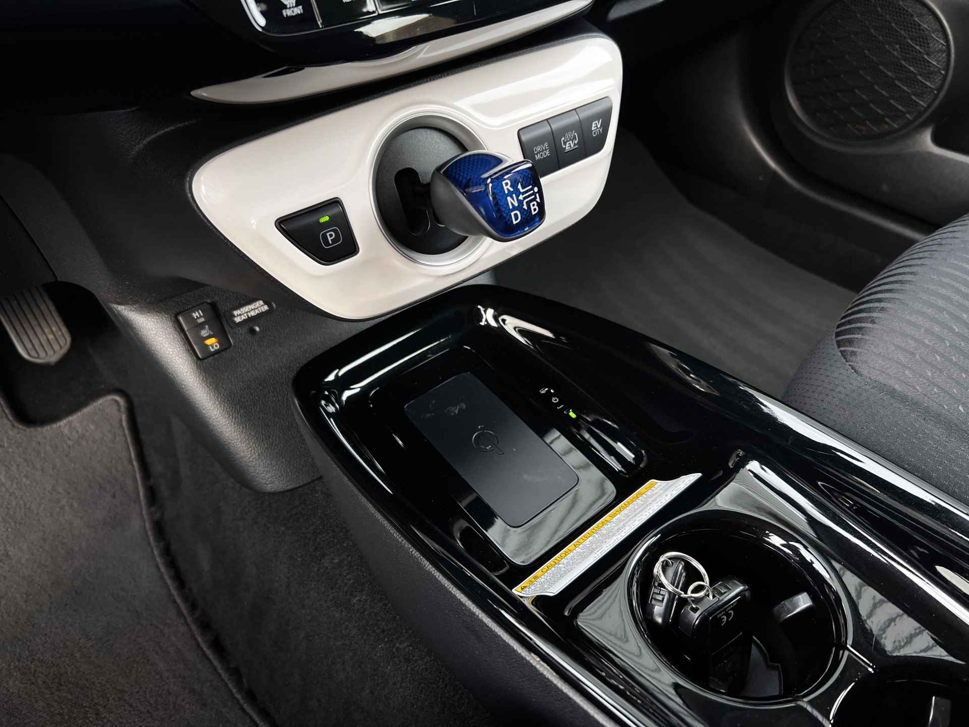 Toyota Prius 1.8 Plug-in Hybride Business Plus | JBL | Head Up | PDC V&A | Prijs Rijklaar!! - 11/40
