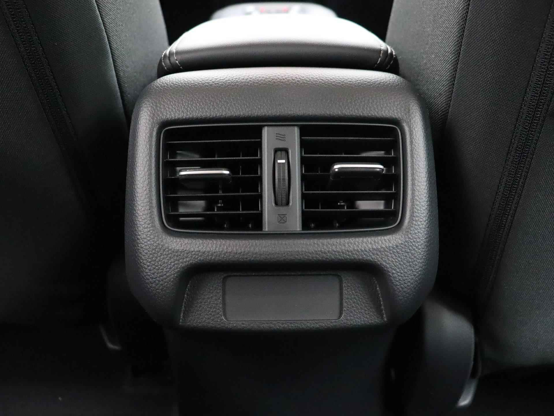 Honda ZR-V 2.0 e:HEV Elegance | Incl. € 1500,- voordeel! | Op bestelling! | Tot 10 jaar garantie!* | Navigatie | Honda Sensing | 18 Inch | Parkeersensoren | - 8/33