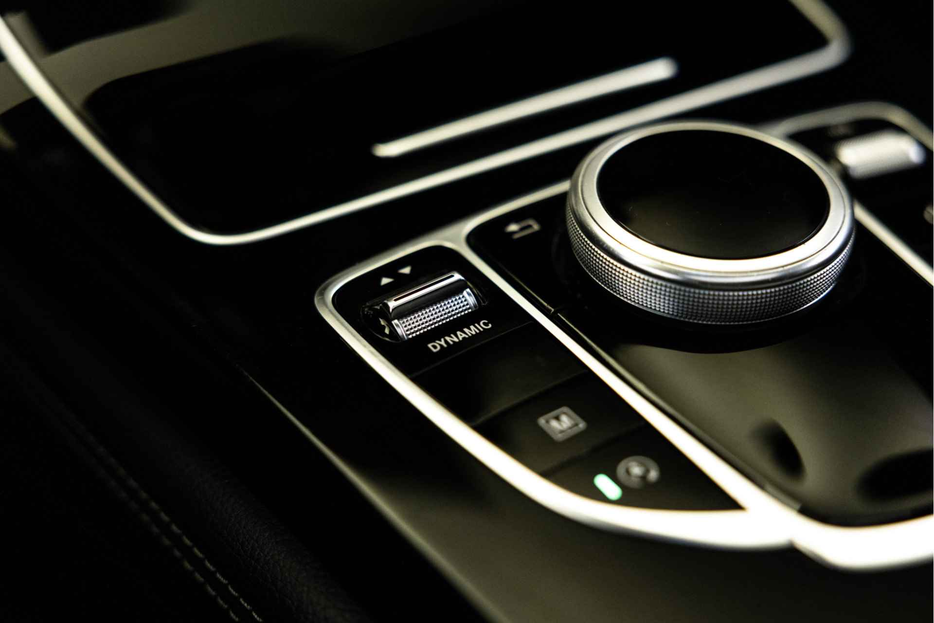 Mercedes-Benz GLC Coupé 250 4MATIC Premium | AMG | Schuifdak | 20" | 360 Camera | Keyless Go - 36/45