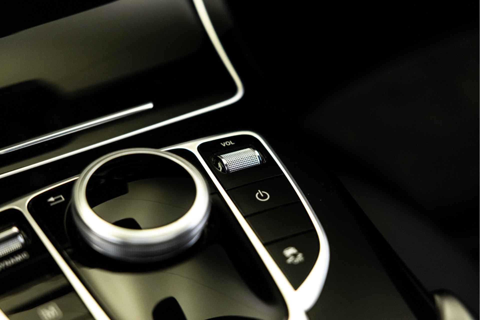 Mercedes-Benz GLC Coupé 250 4MATIC Premium | AMG | Schuifdak | 20" | 360 Camera | Keyless Go - 37/45