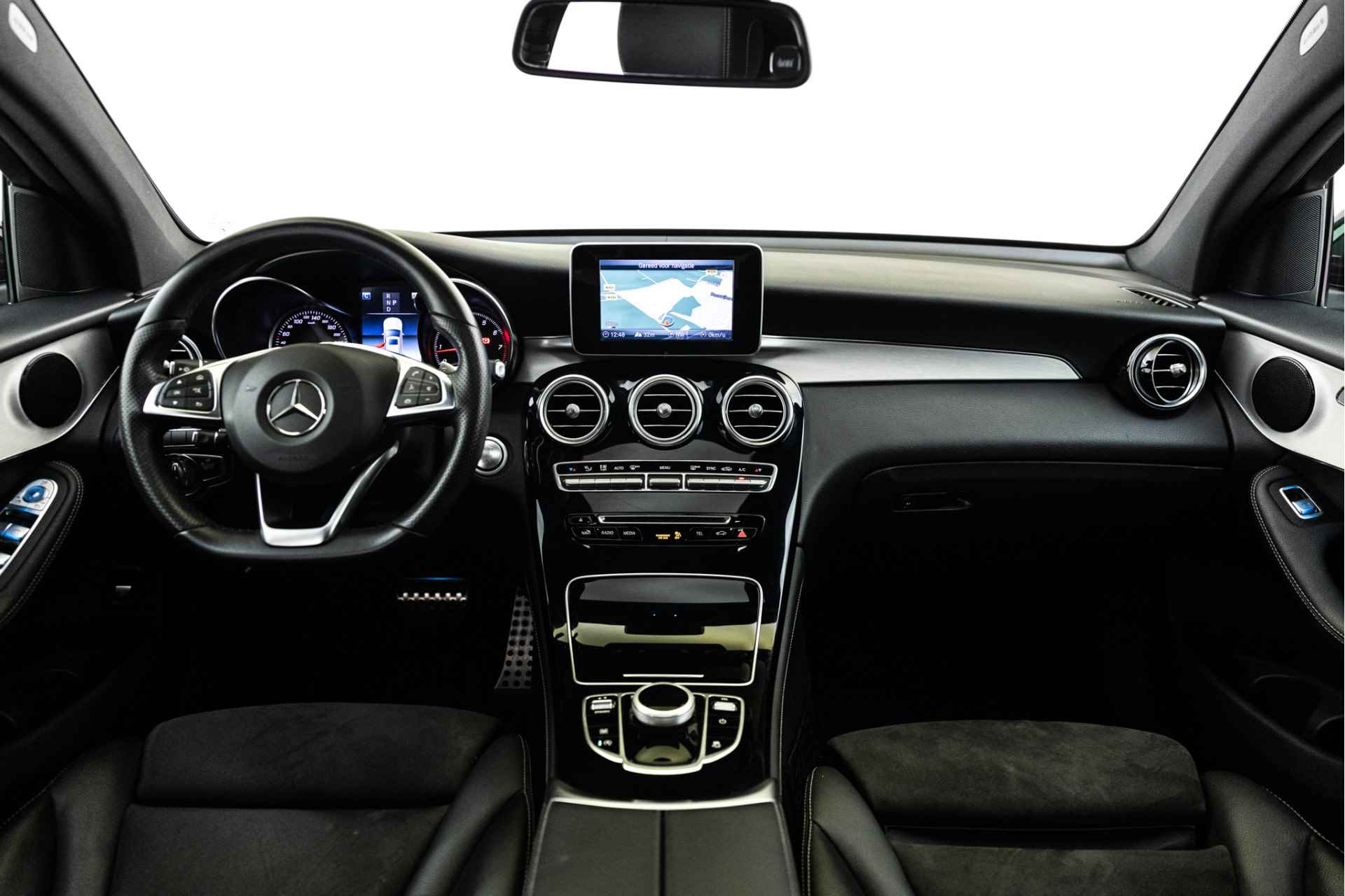Mercedes-Benz GLC Coupé 250 4MATIC Premium | AMG | Schuifdak | 20" | 360 Camera | Keyless Go - 10/45