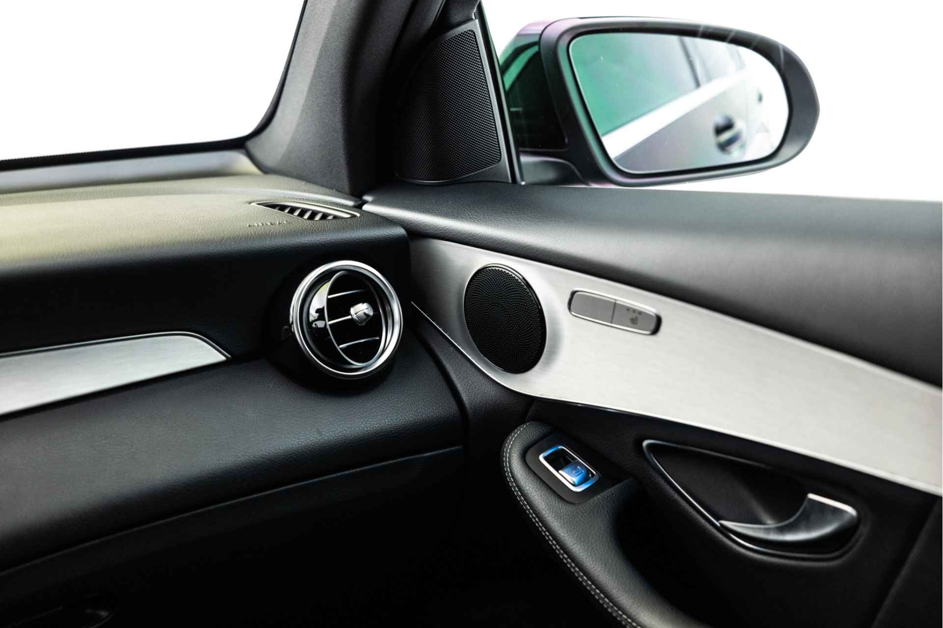Mercedes-Benz GLC Coupé 250 4MATIC Premium | AMG | Schuifdak | 20" | 360 Camera | Keyless Go - 14/45