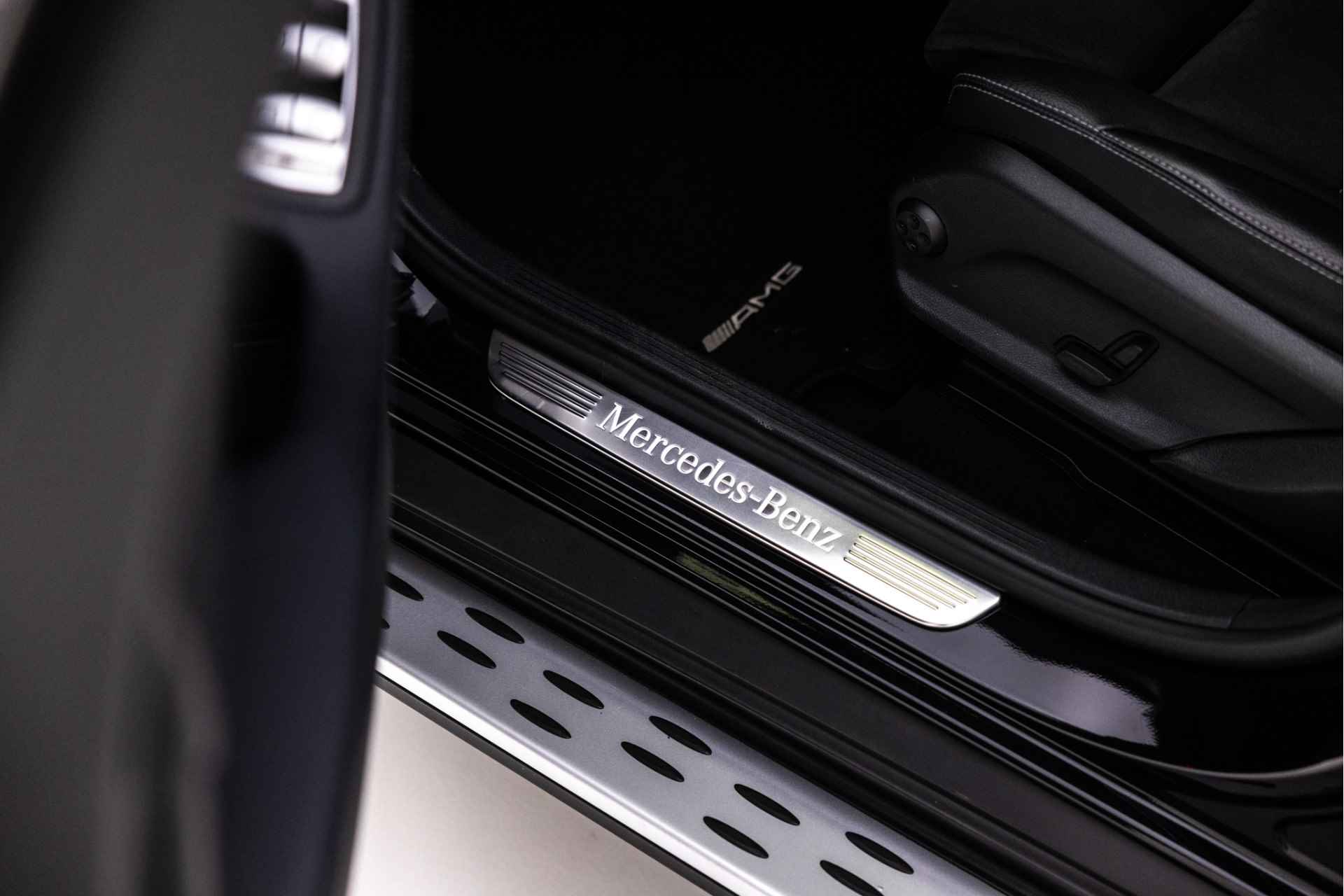 Mercedes-Benz GLC Coupé 250 4MATIC Premium | AMG | Schuifdak | 20" | 360 Camera | Keyless Go - 17/45