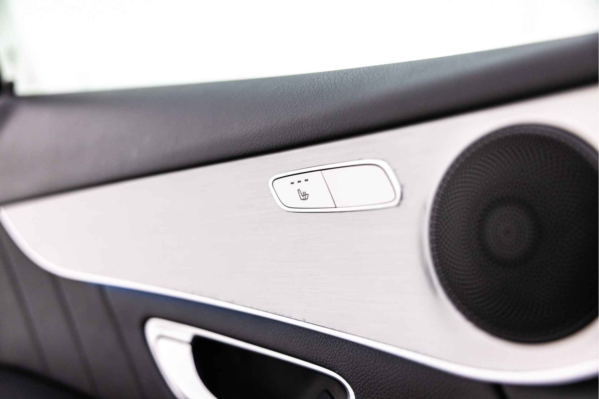 Mercedes-Benz GLC Coupé 250 4MATIC Premium | AMG | Schuifdak | 20" | 360 Camera | Keyless Go - 21/45