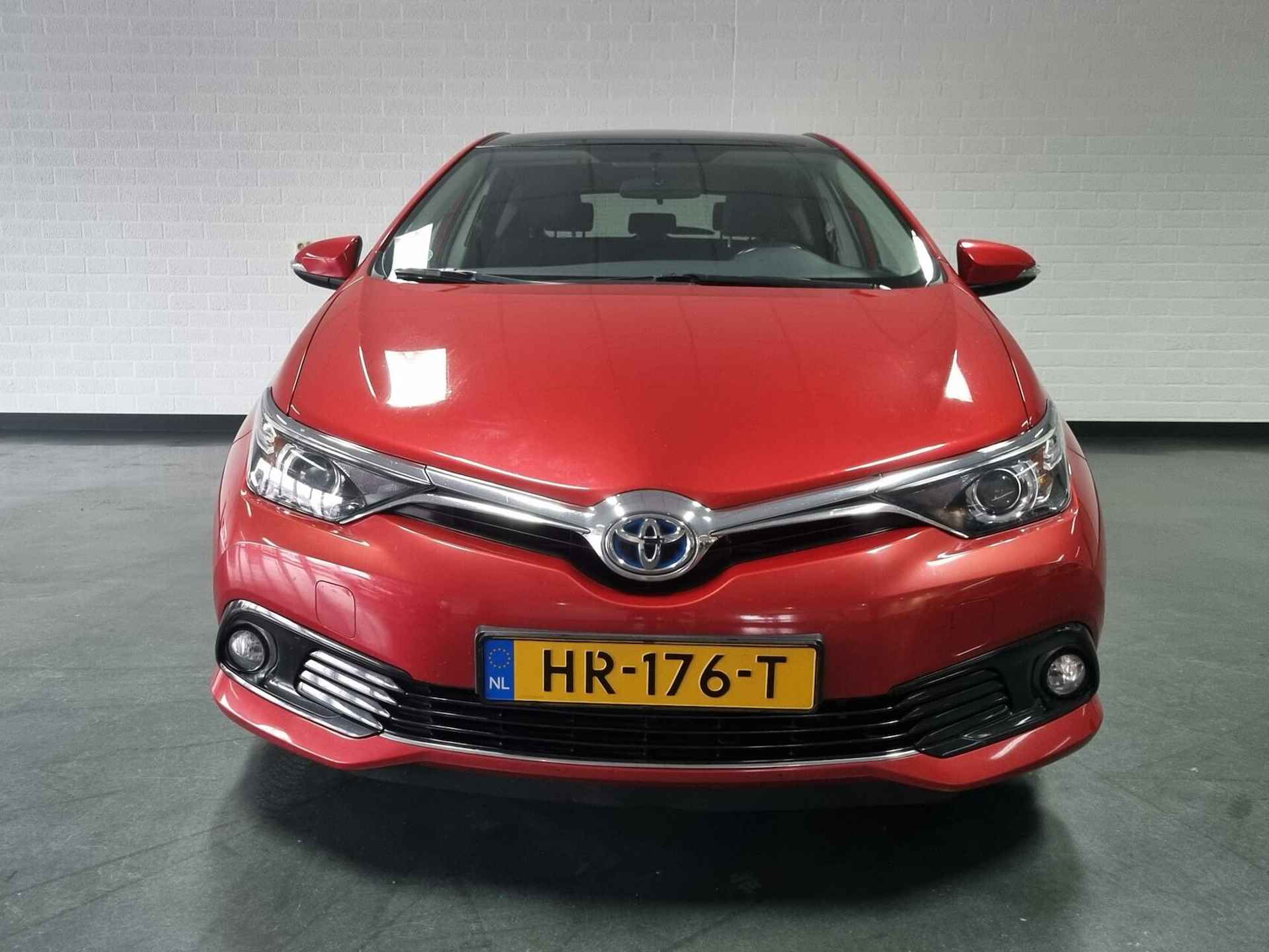 Toyota Auris 1.8 Hybrid Lease / Panoramadak / Navigatie - 2/66