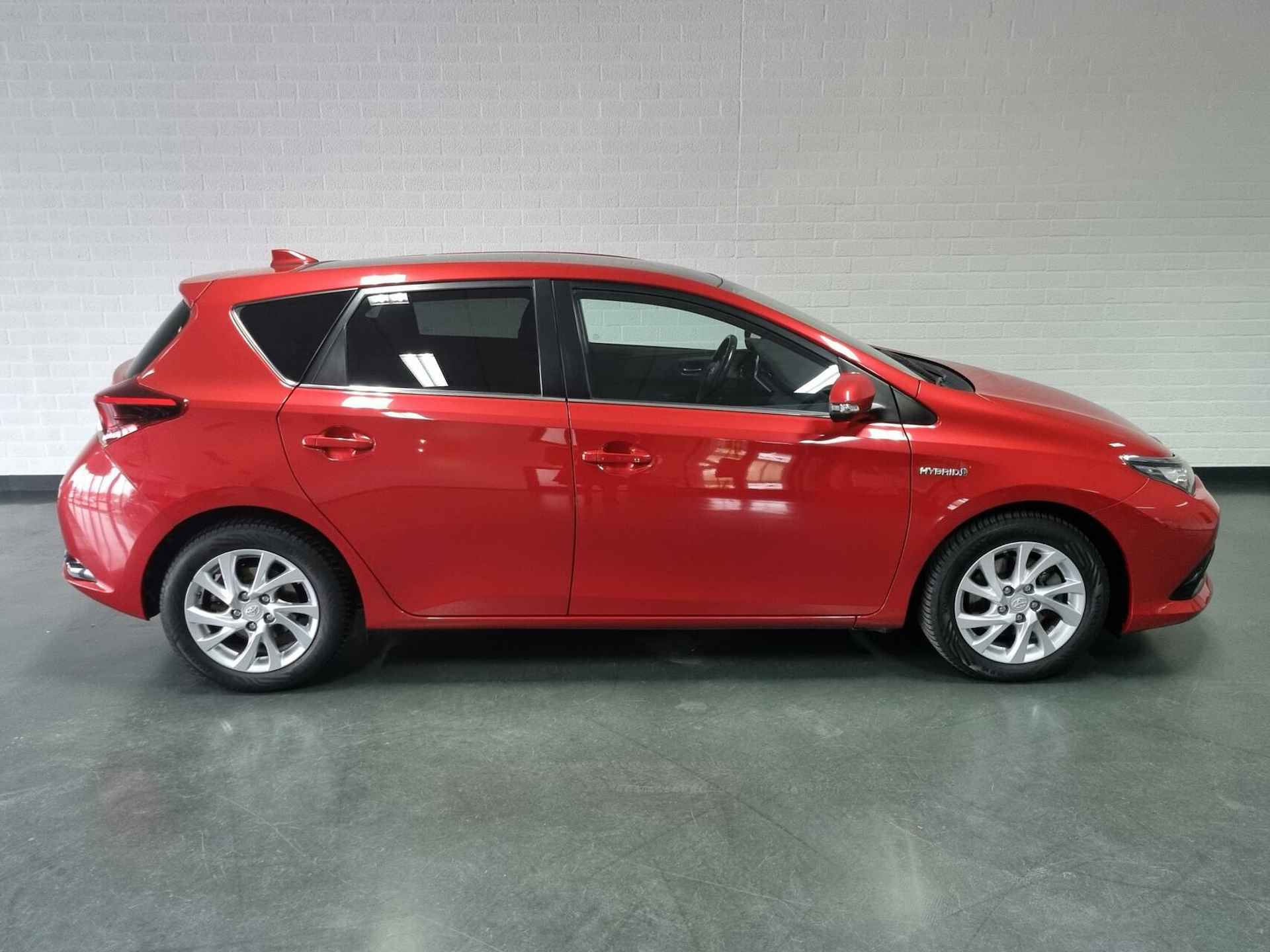 Toyota Auris 1.8 Hybrid Lease / Panoramadak / Navigatie - 6/66